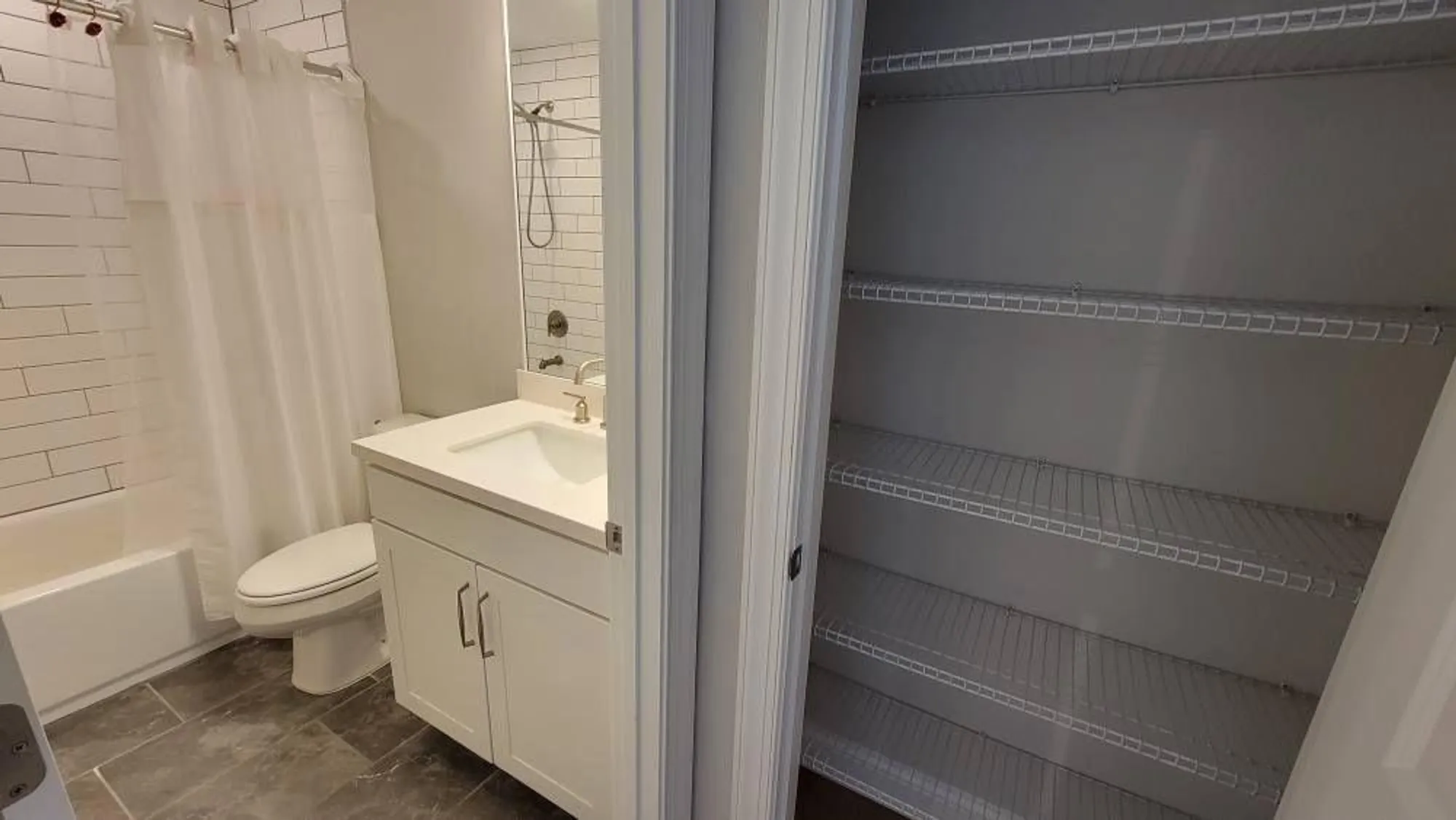 Property Slideshow image 34 of 57 | 261 vinca cir nw, Kennesaw, GA, 30144