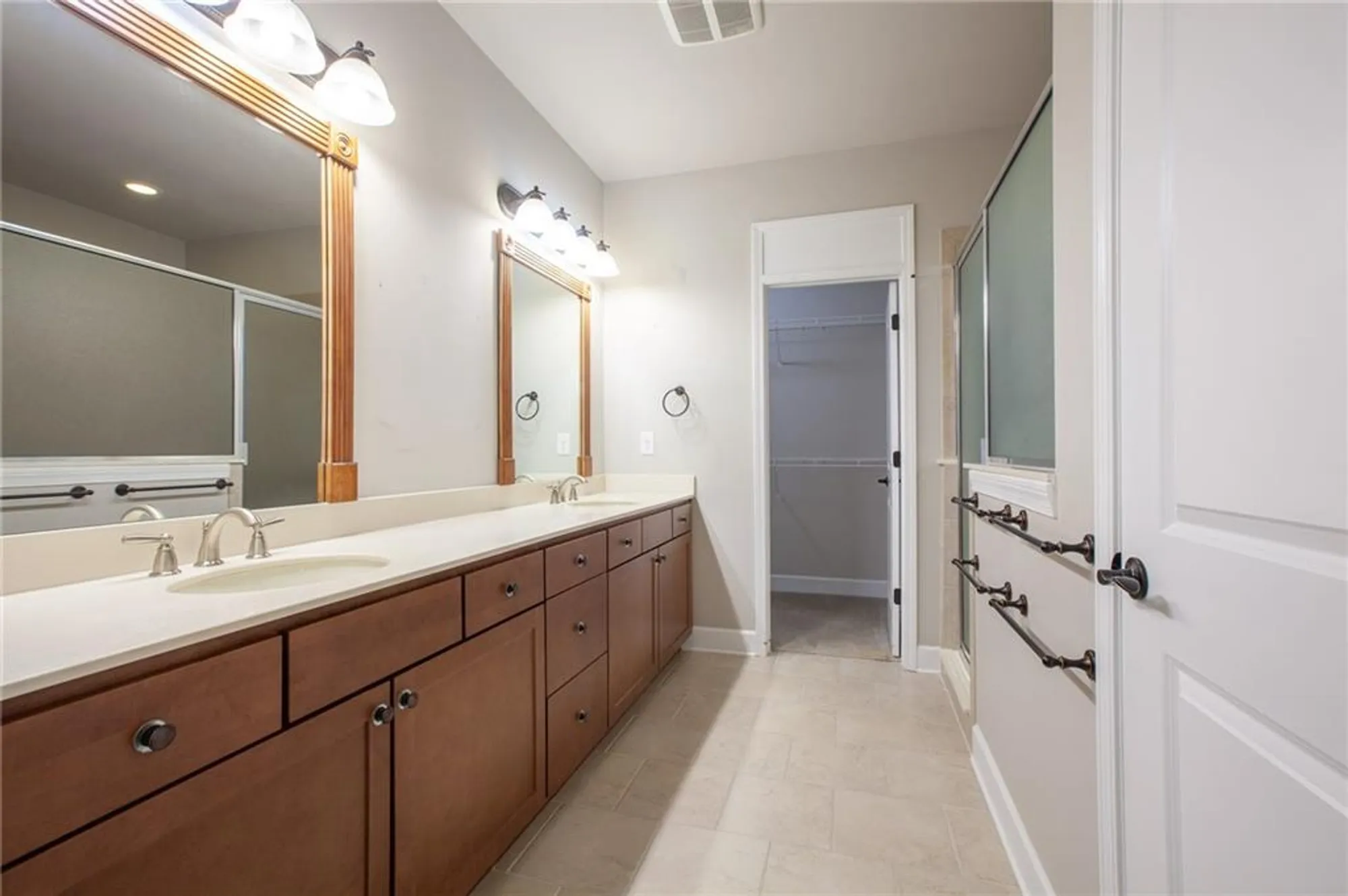 Property Slideshow image 20 of 40 | 3508 blue spruce ct, Gainesville, GA, 30504