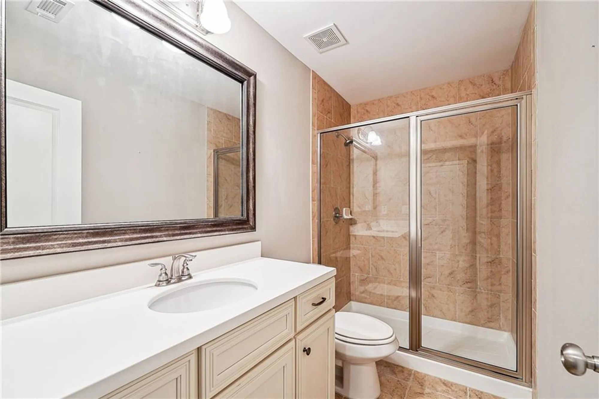 Property Slideshow image 26 of 33 | 6722 blue heron way, Flowery Branch, GA, 30542