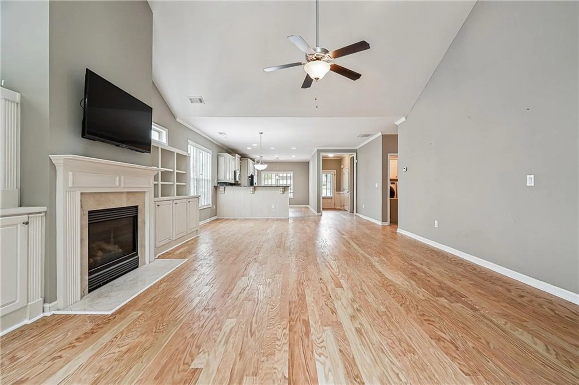 Property Slideshow image 17 of 33 | 6722 blue heron way, Flowery Branch, GA, 30542