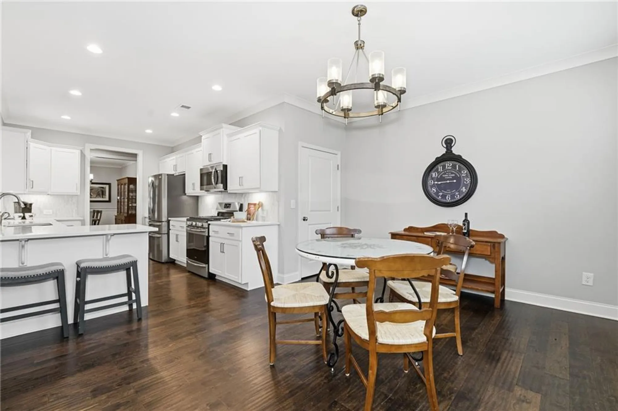 Property Slideshow image 17 of 43 | 370 kenmure ct, Marietta, GA, 30060