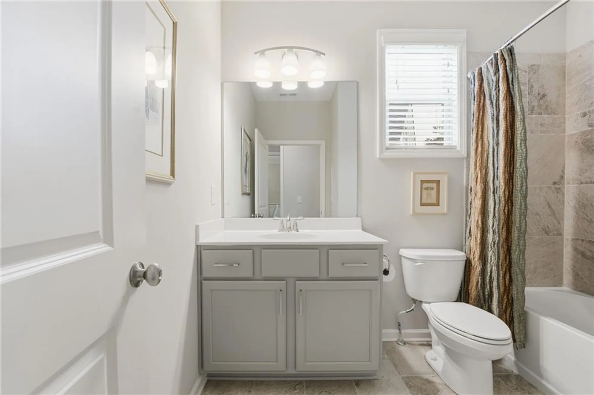 Property Slideshow image 31 of 43 | 370 kenmure ct, Marietta, GA, 30060