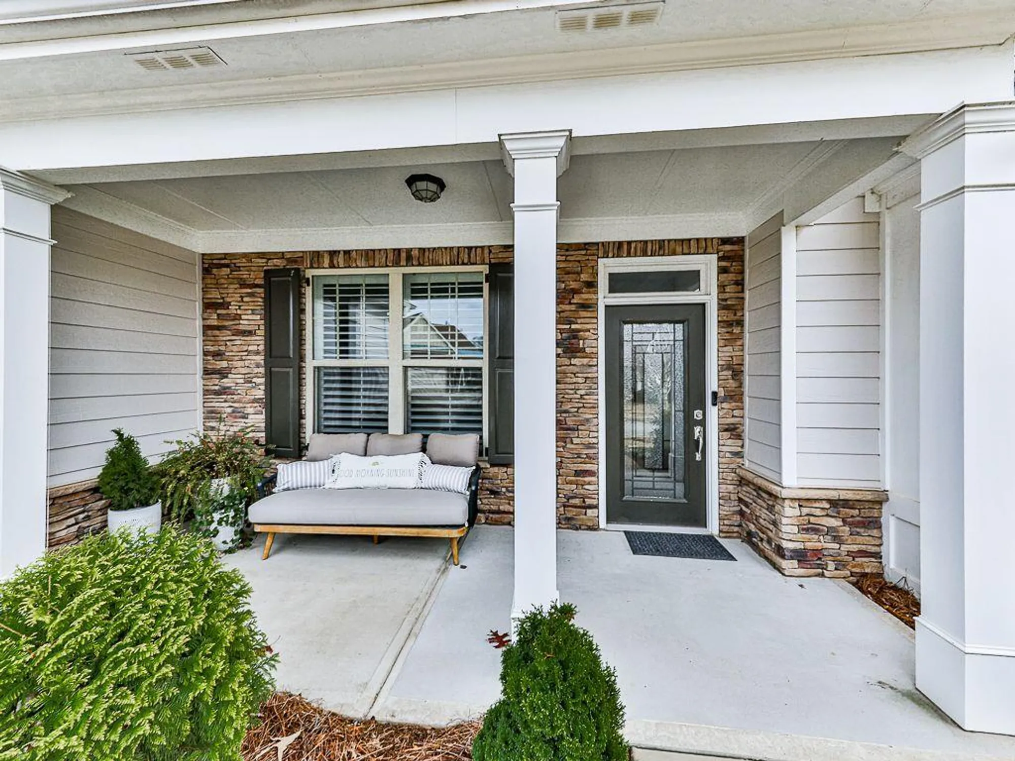 Property Slideshow image 7 of 73 | 206 canyon fairway trce, Canton, GA, 30114