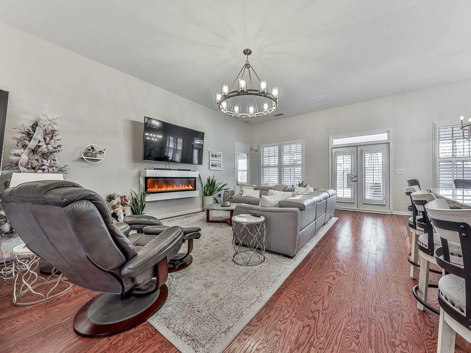 Property Slideshow image 21 of 73 | 206 canyon fairway trce, Canton, GA, 30114
