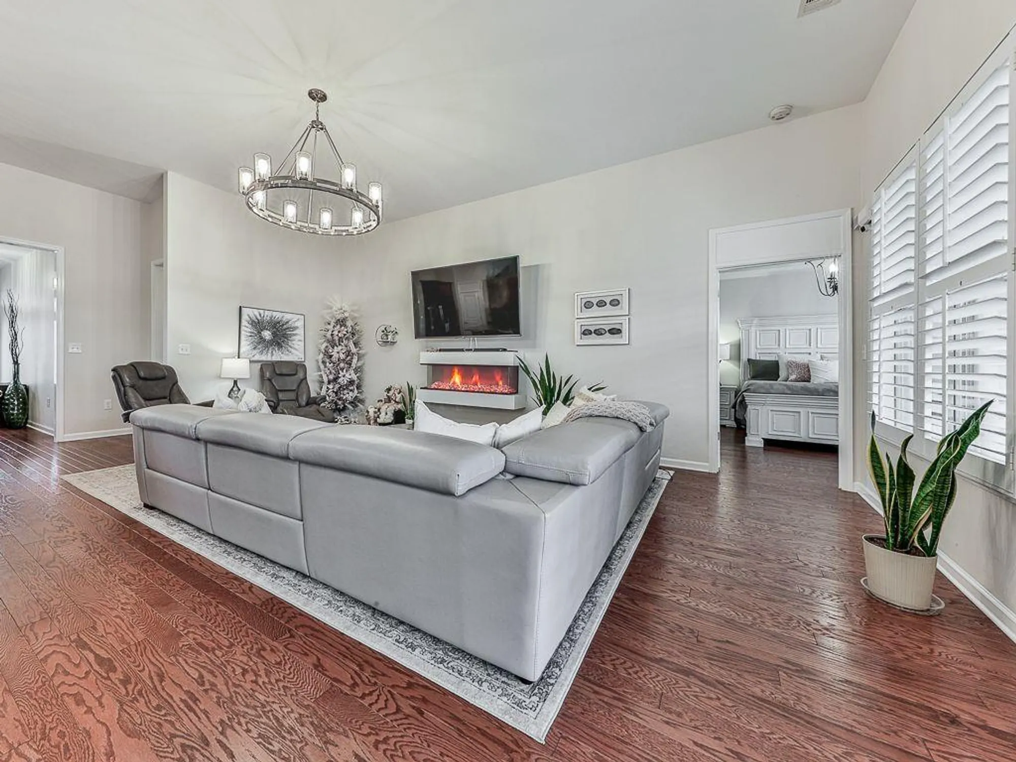 Property Slideshow image 22 of 73 | 206 canyon fairway trce, Canton, GA, 30114