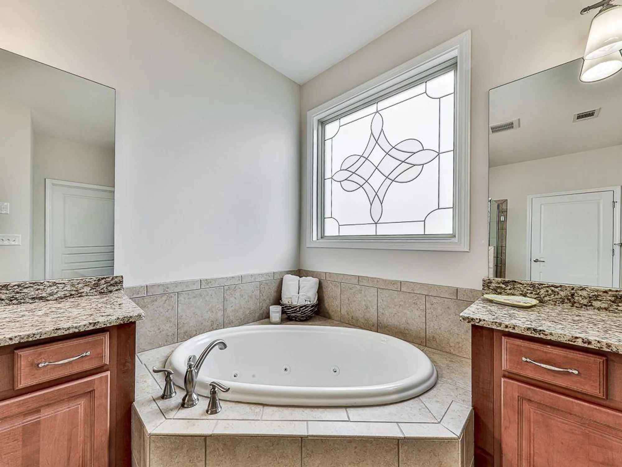 Property Slideshow image 29 of 73 | 206 canyon fairway trce, Canton, GA, 30114