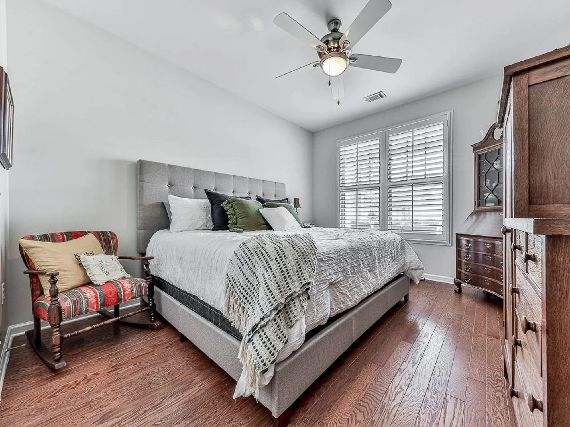 Property Slideshow image 30 of 73 | 206 canyon fairway trce, Canton, GA, 30114