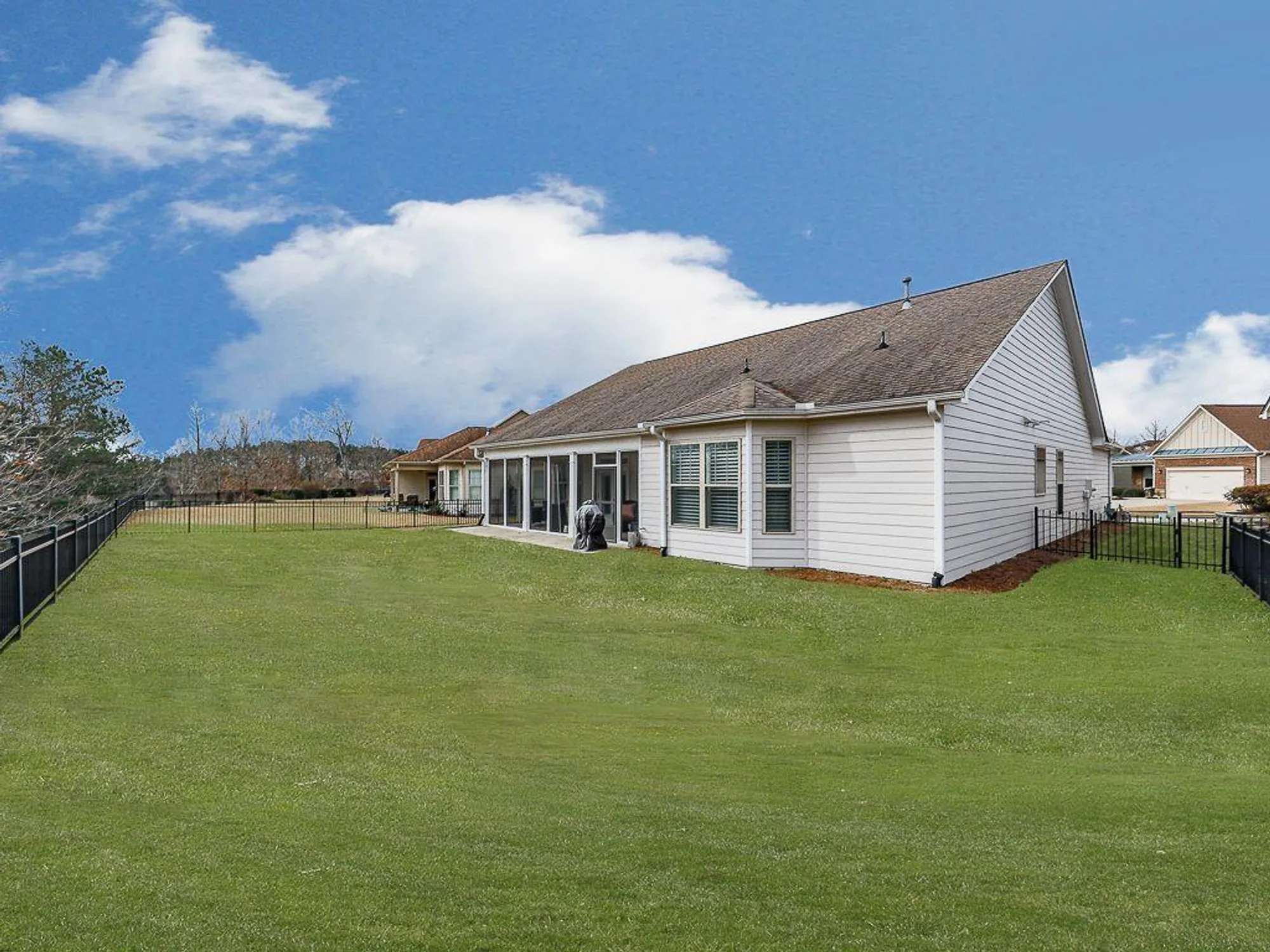 Property Slideshow image 41 of 73 | 206 canyon fairway trce, Canton, GA, 30114