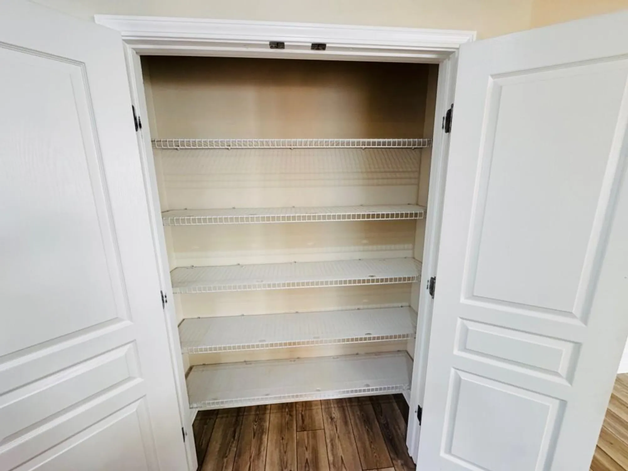 Property Slideshow image 11 of 27 | 6242 ivy stone way, Hoschton, GA, 30548