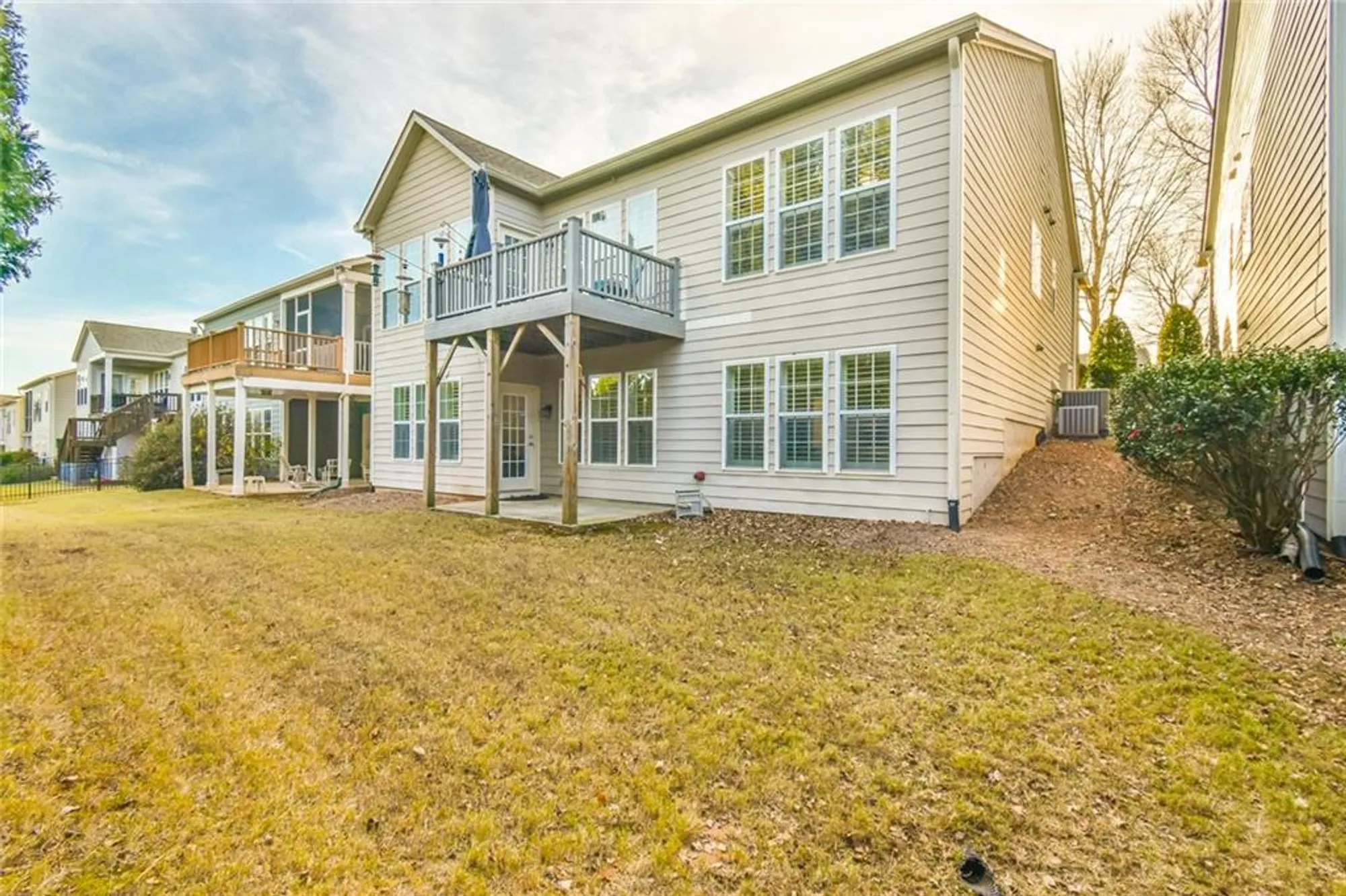 Property Slideshow image 3 of 40 | 5921 bellflower way, Hoschton, GA, 30548