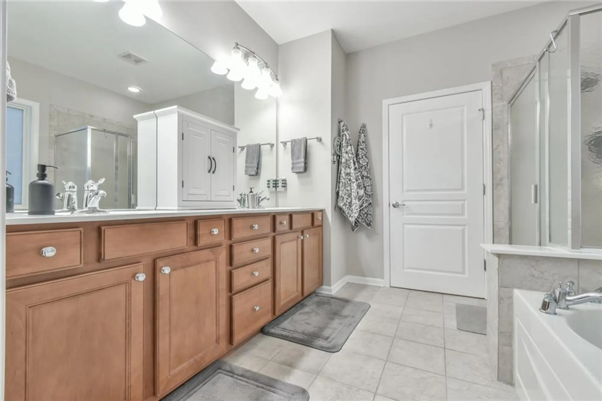 Property Slideshow image 28 of 40 | 5921 bellflower way, Hoschton, GA, 30548