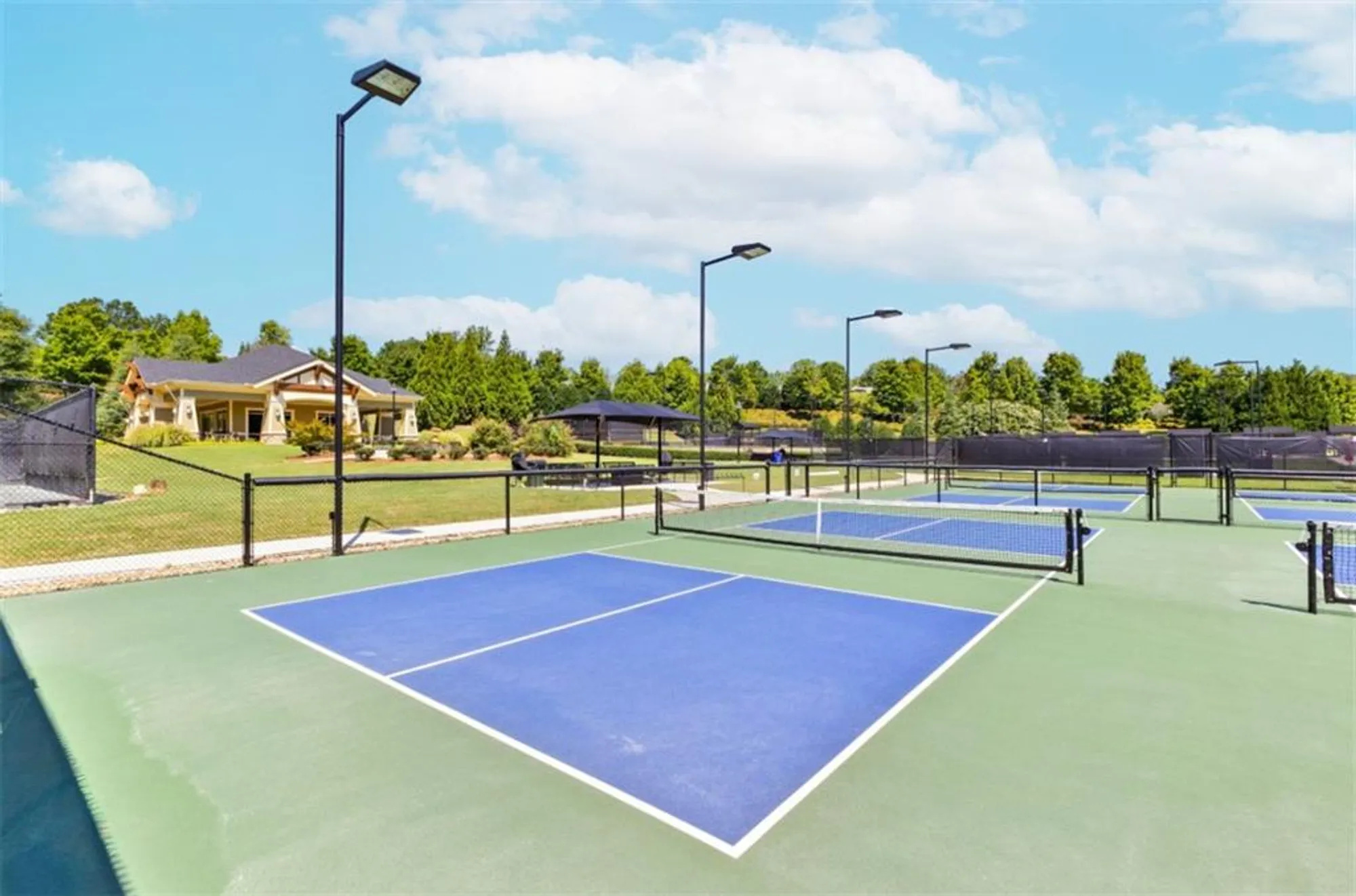 Property Slideshow image 43 of 47 | 115 creekside ct, Griffin, GA, 30223