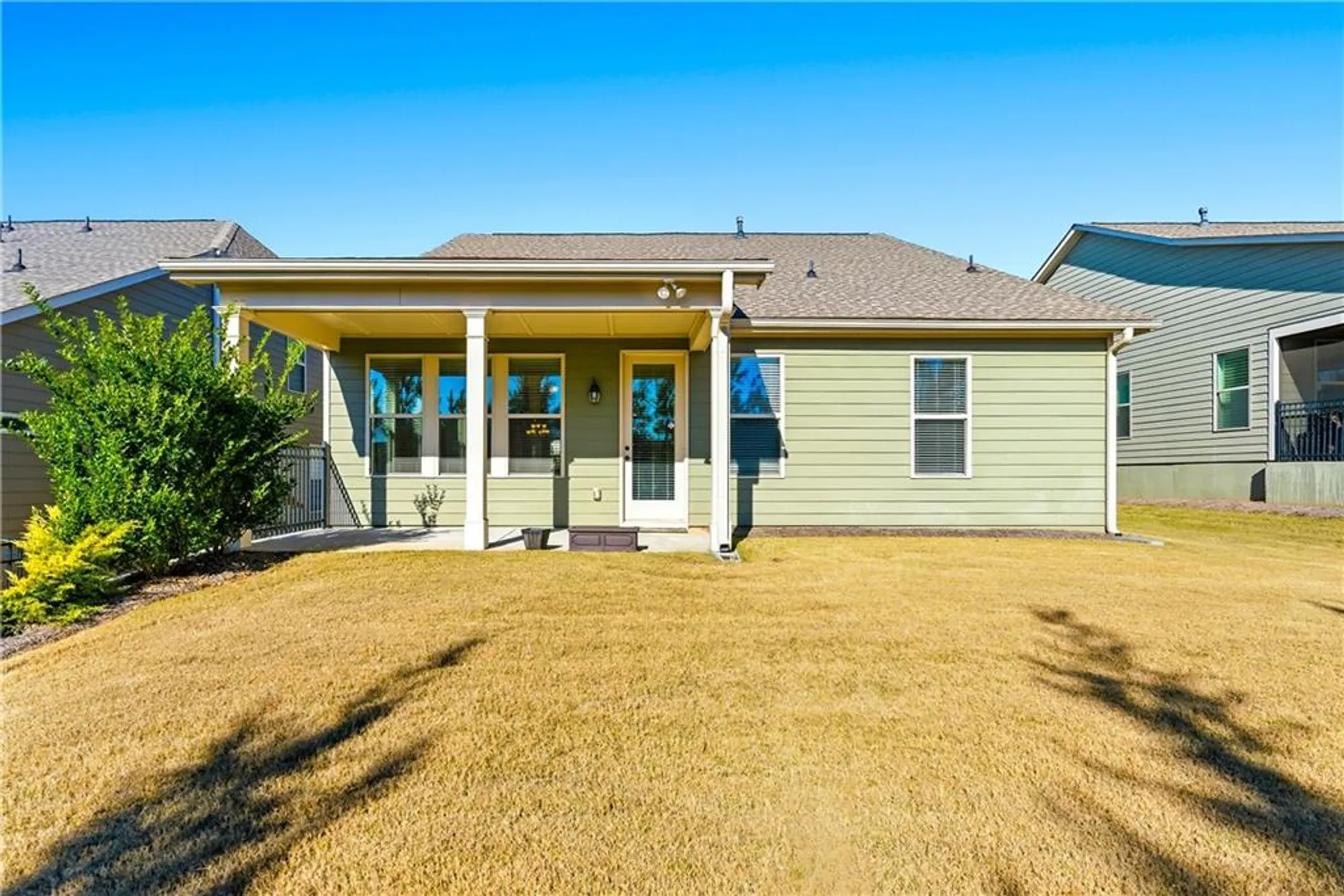 Property Slideshow image 19 of 23 | 321 cottonwood cir, Peachtree City, GA, 30269