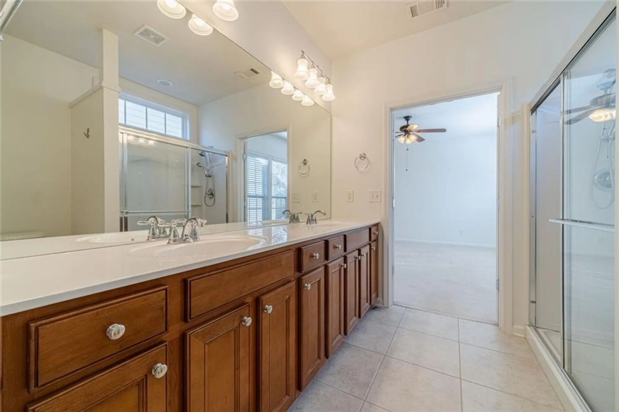 Property Slideshow image 16 of 60 | 6288 ivy stone way, Hoschton, GA, 30548