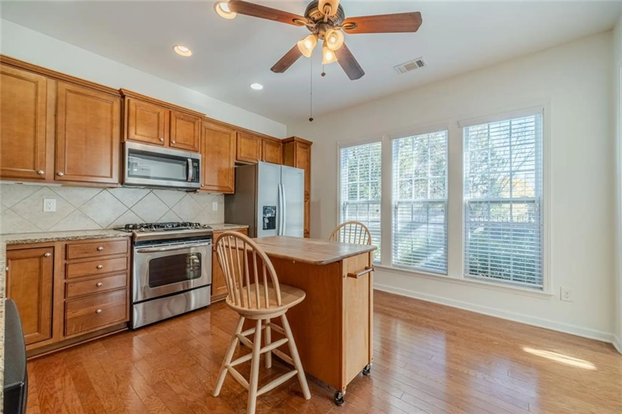 Property Slideshow image 23 of 60 | 6288 ivy stone way, Hoschton, GA, 30548