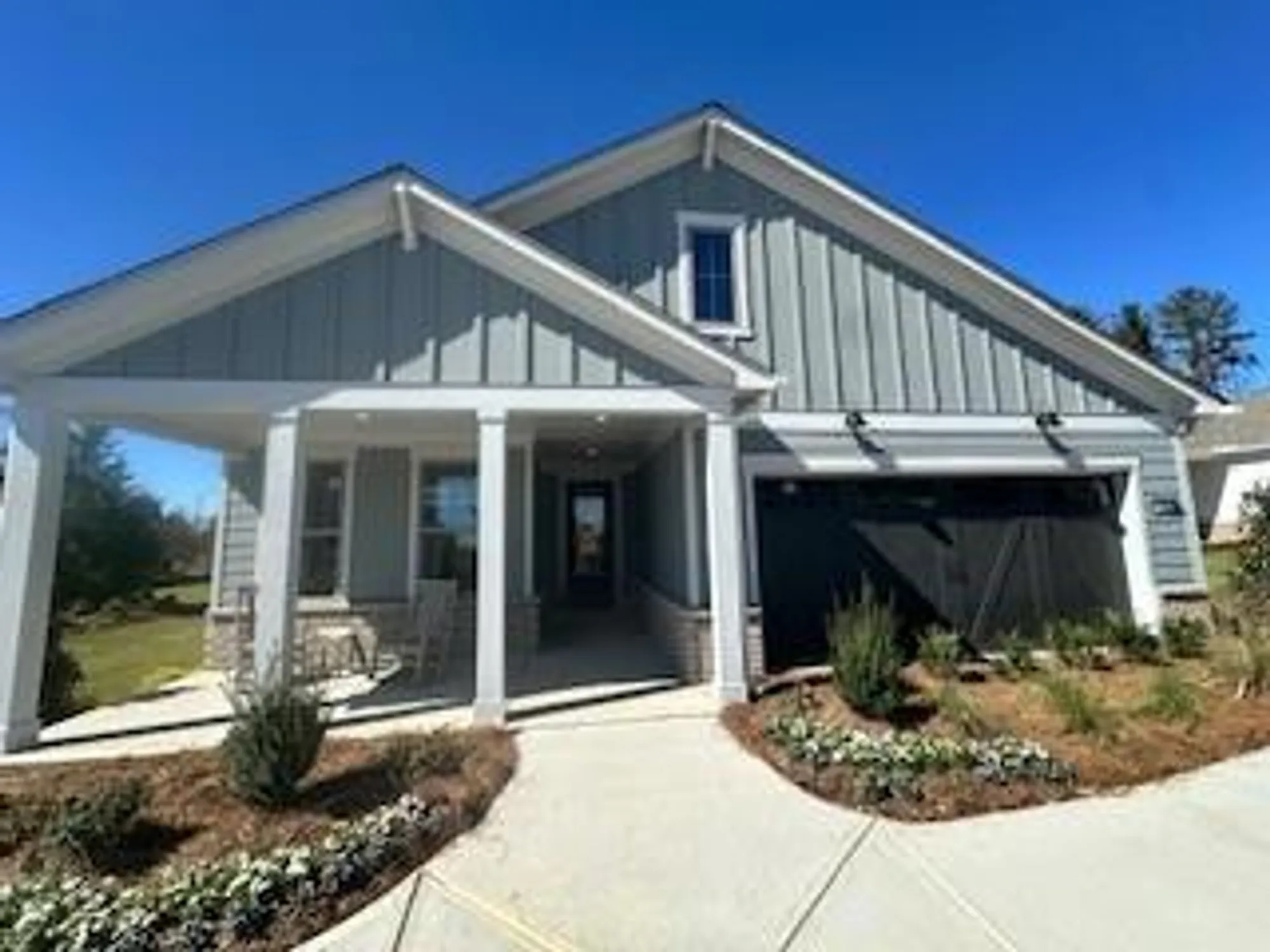 Property Slideshow image 1 of 33 | 5423 olive ln, Hoschton, GA, 30548