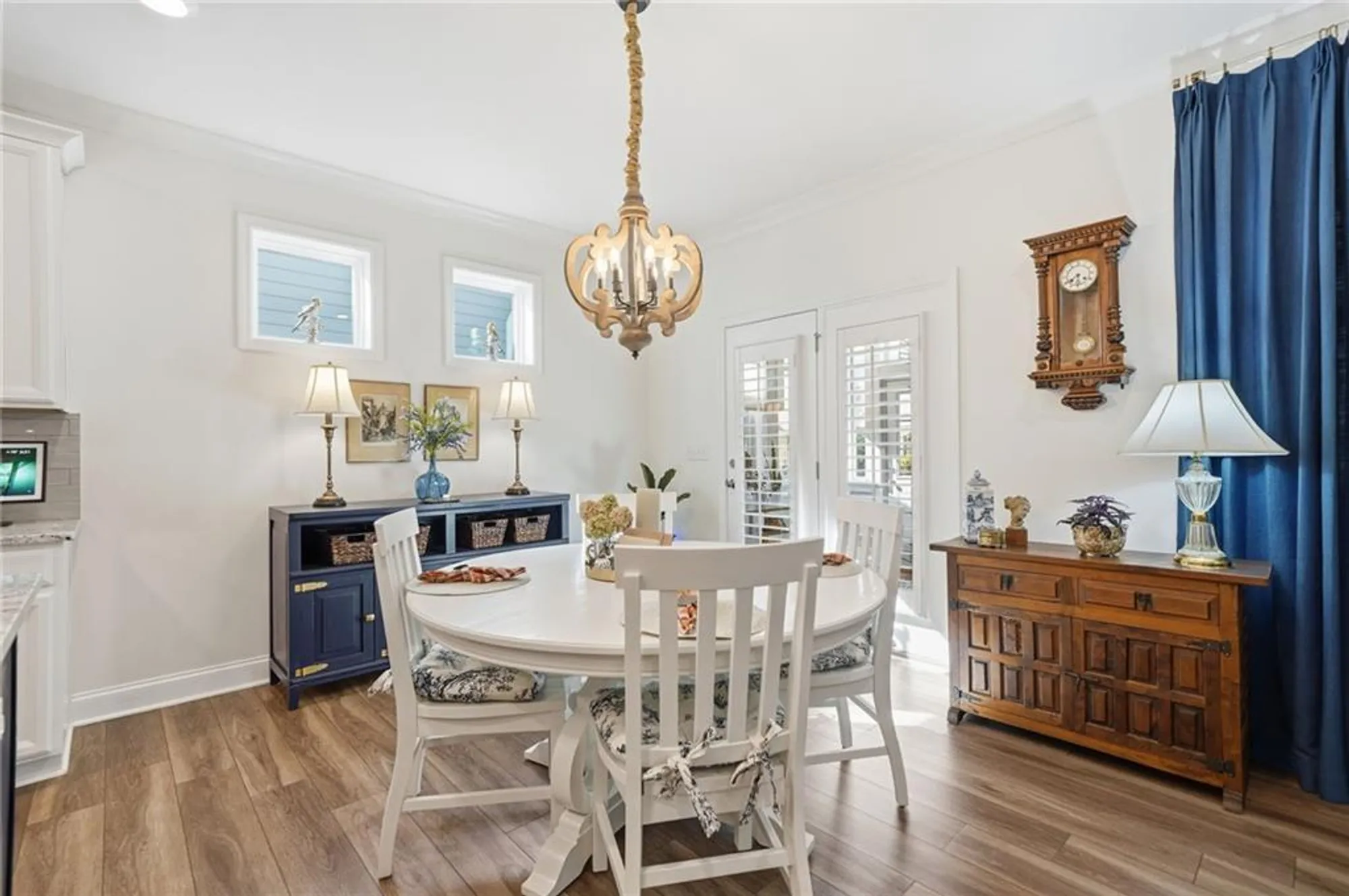 Property Slideshow image 12 of 59 | 707 evergreen ln, Canton, GA, 30114