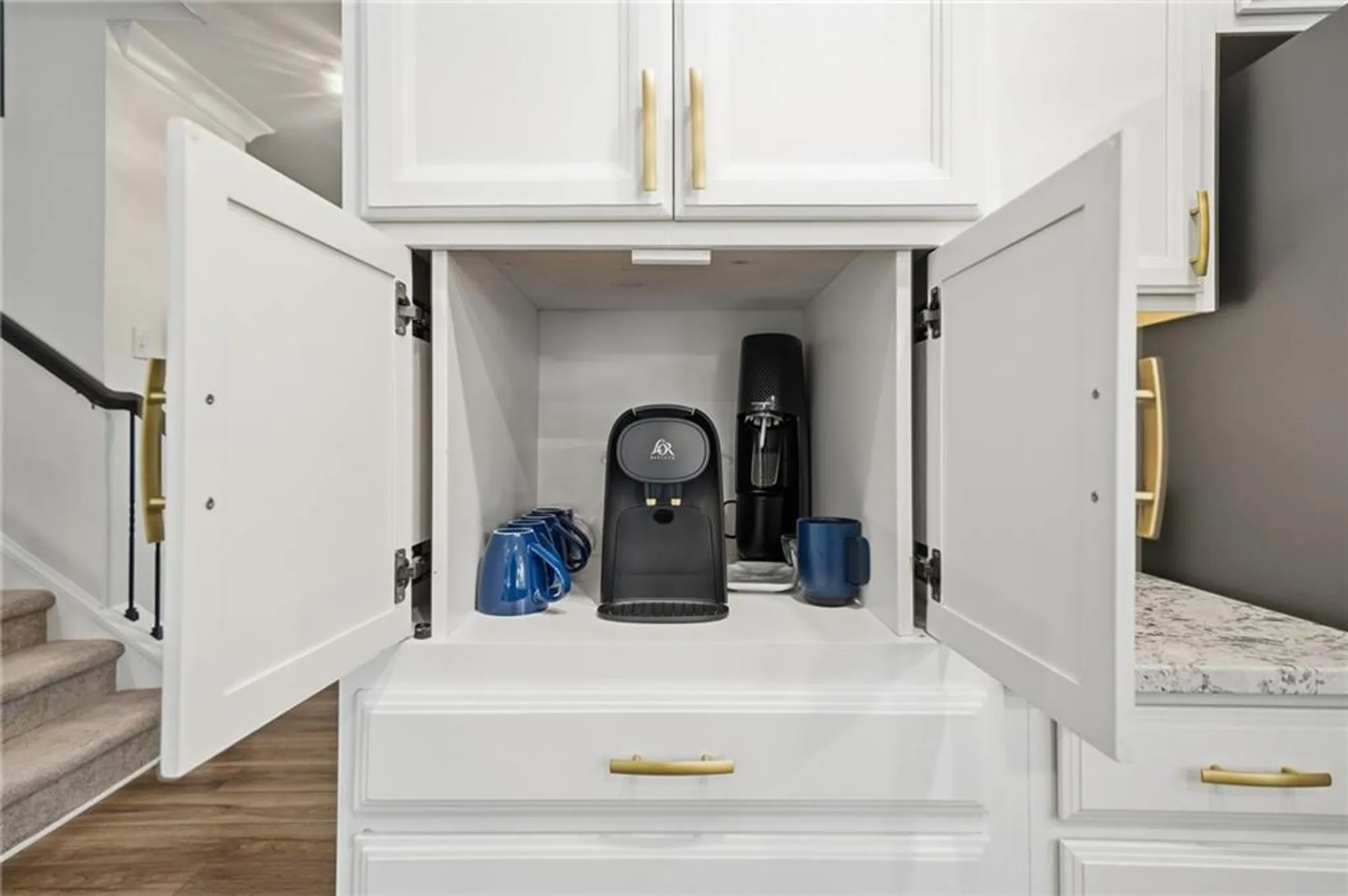 Property Slideshow image 14 of 59 | 707 evergreen ln, Canton, GA, 30114