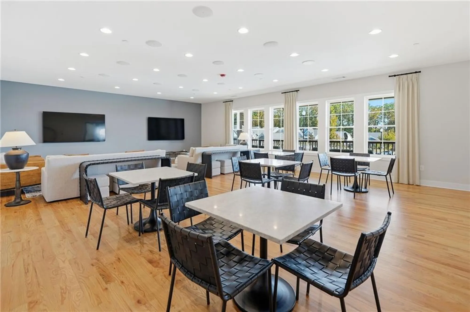 Property Slideshow image 43 of 59 | 707 evergreen ln, Canton, GA, 30114