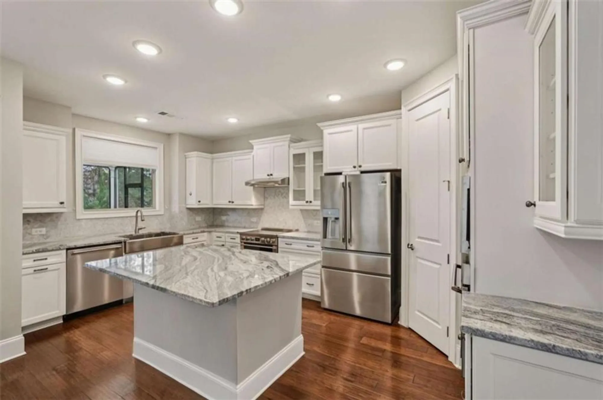 Property Slideshow image 16 of 88 | 126 mulberry ct, Peachtree City, GA, 30269