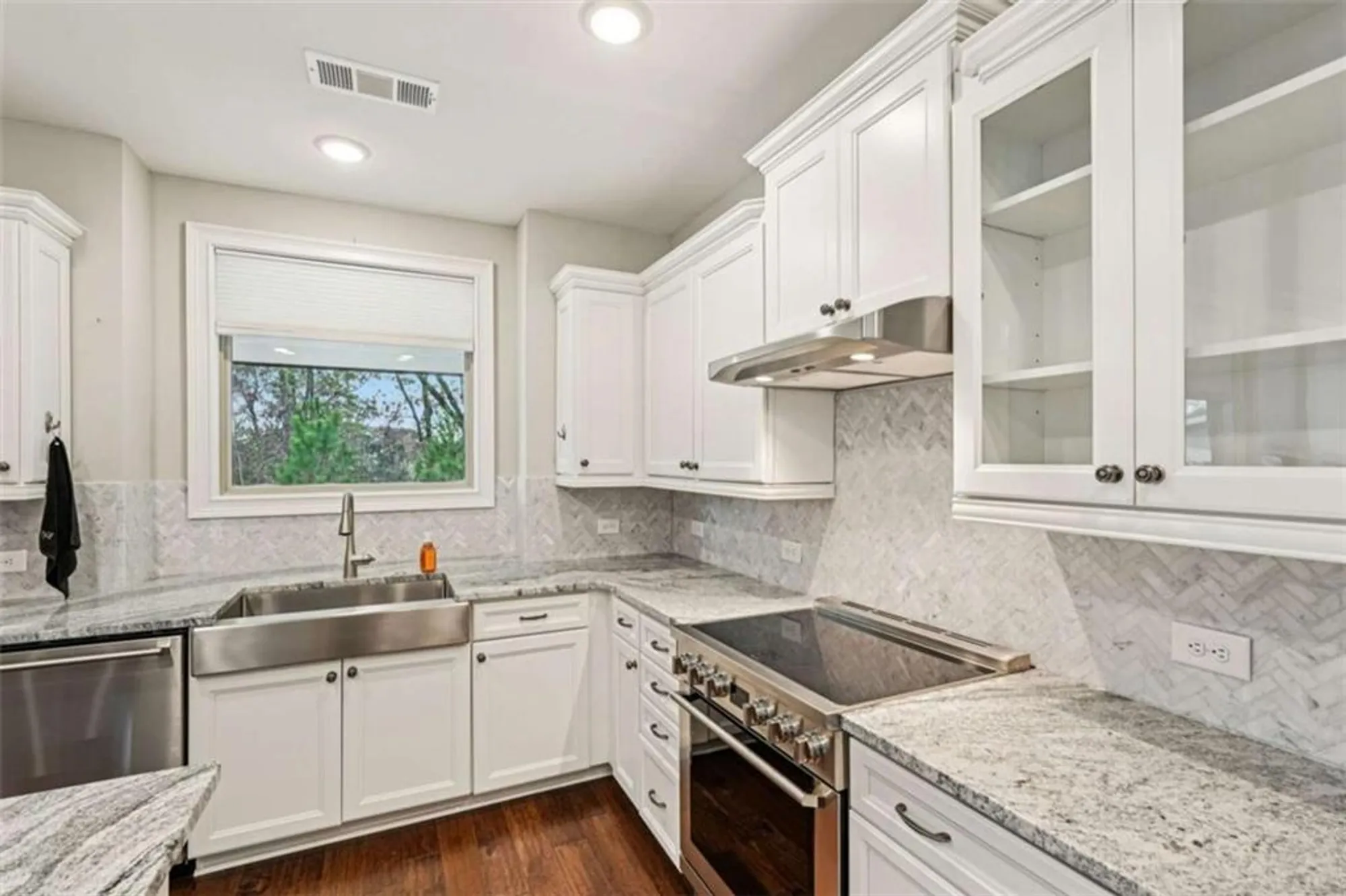 Property Slideshow image 23 of 88 | 126 mulberry ct, Peachtree City, GA, 30269