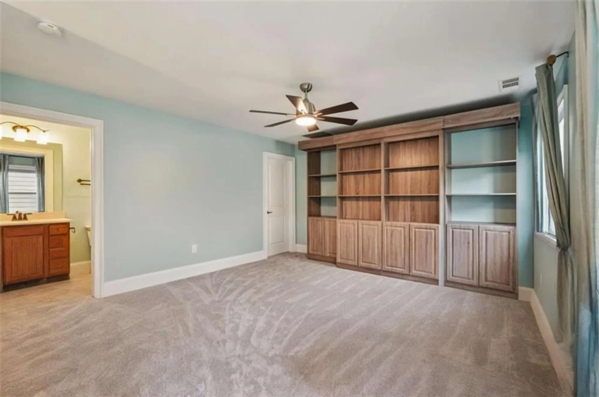 Property Slideshow image 47 of 88 | 126 mulberry ct, Peachtree City, GA, 30269