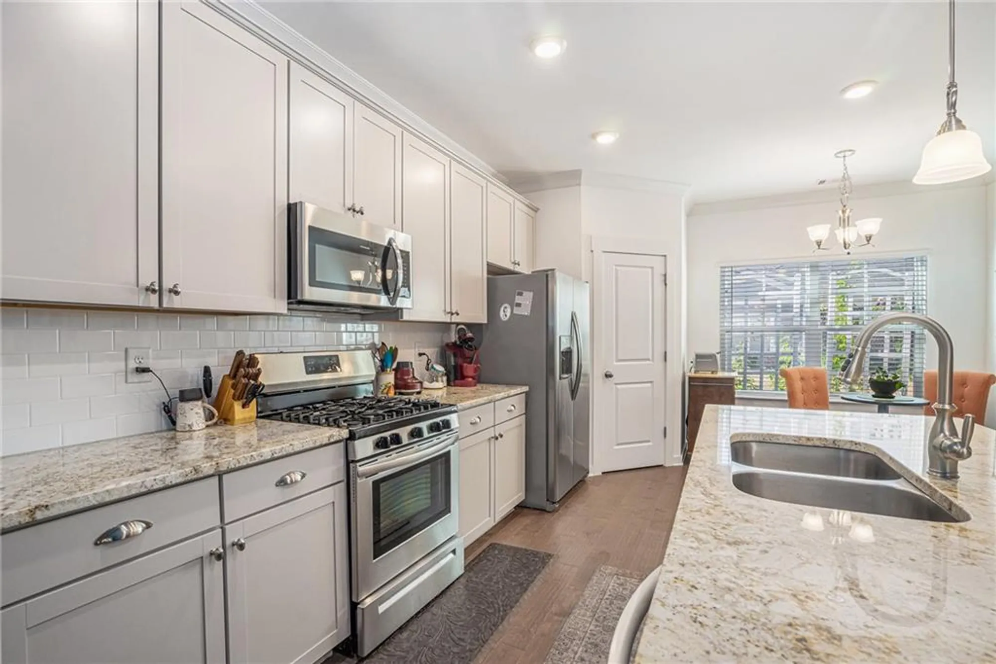 Property Slideshow image 16 of 32 | 2473 rathburn cir, Loganville, GA, 30052