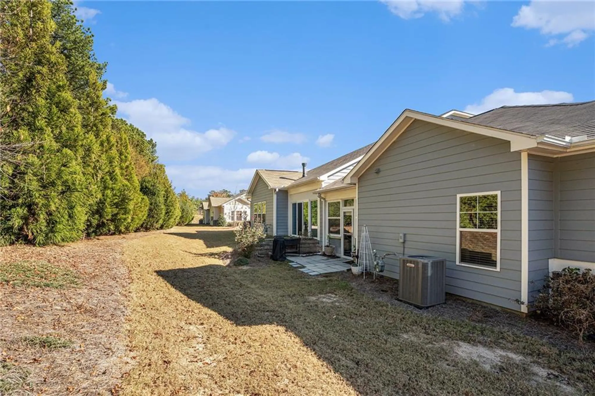 Property Slideshow image 30 of 32 | 2473 rathburn cir, Loganville, GA, 30052