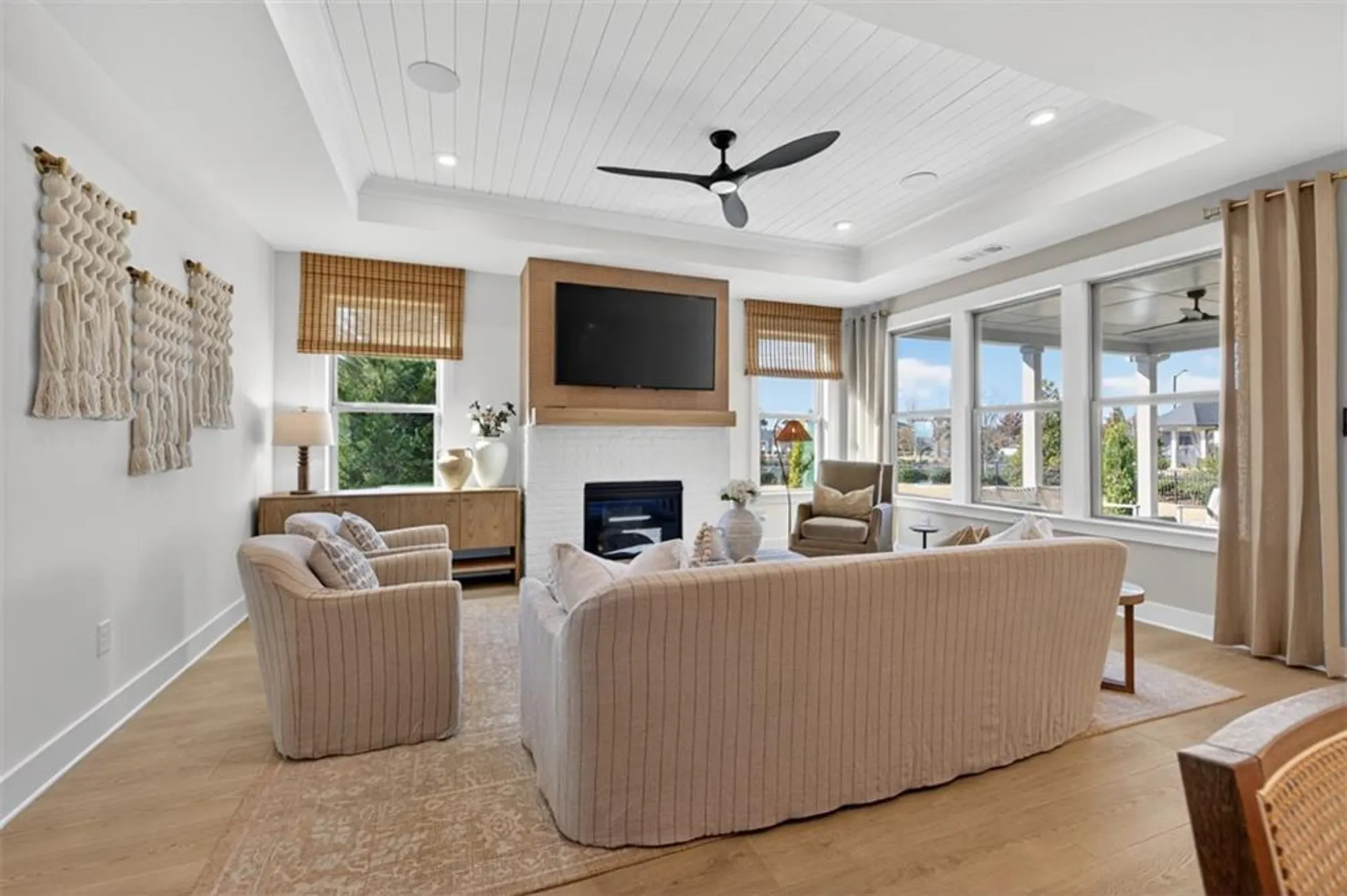 Property Slideshow image 5 of 33 | 5423 olive ln, Hoschton, GA, 30548