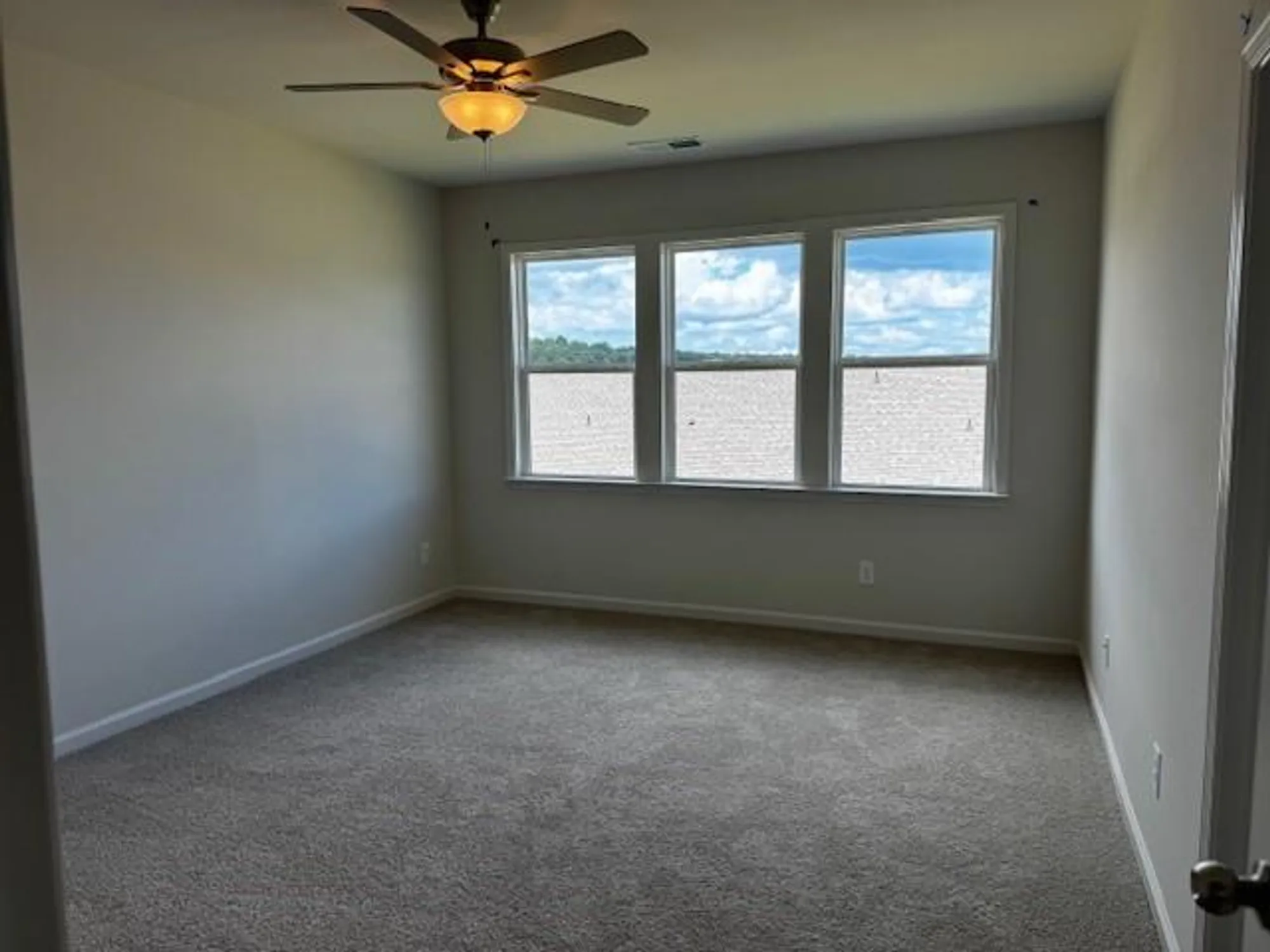 Property Slideshow image 10 of 15 | 328 mountain blvd s # t5, Jasper, GA, 30143