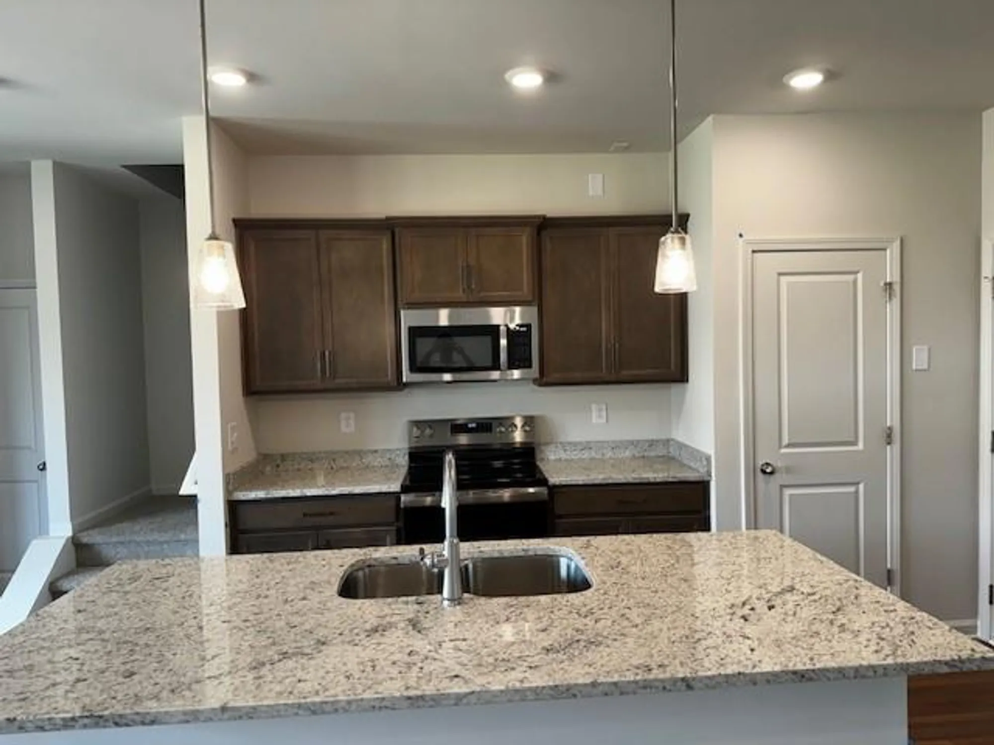 Property Slideshow image 5 of 15 | 328 mountain blvd s # t5, Jasper, GA, 30143