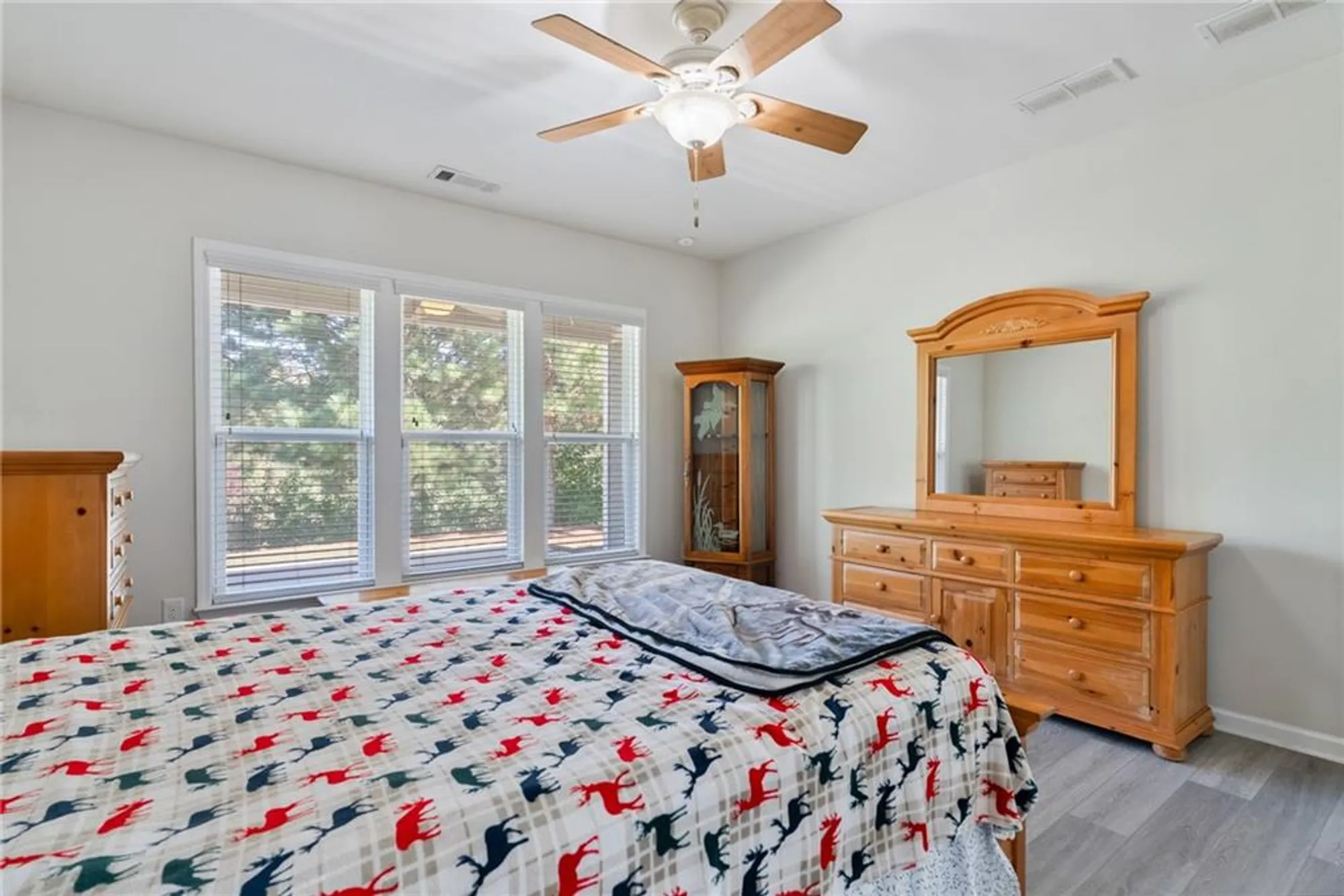 Property Slideshow image 34 of 91 | 329 sandy springs dr, Griffin, GA, 30223