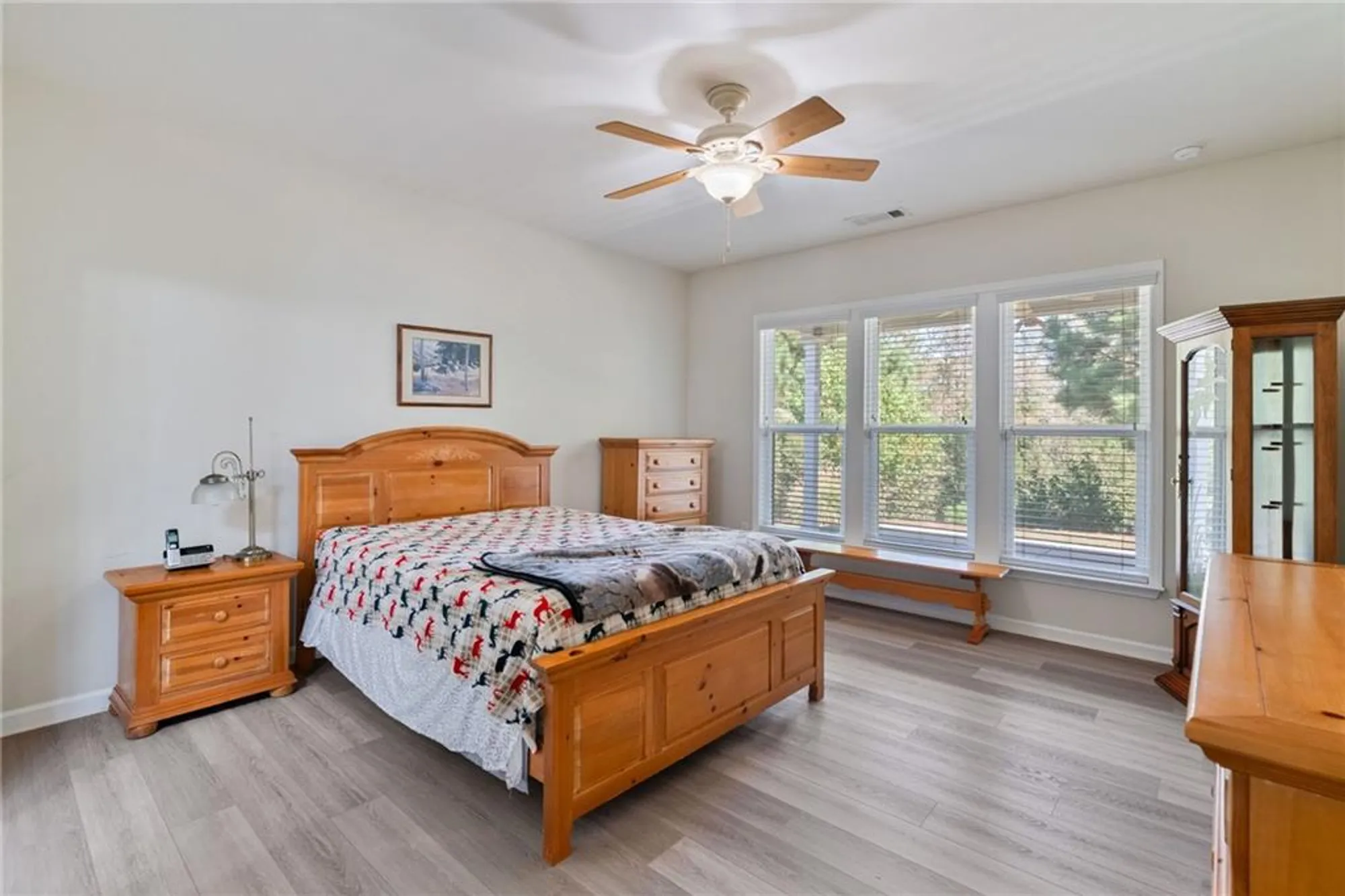 Property Slideshow image 32 of 91 | 329 sandy springs dr, Griffin, GA, 30223