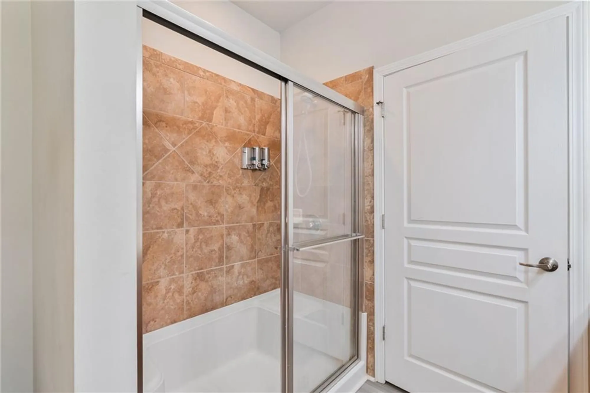 Property Slideshow image 38 of 91 | 329 sandy springs dr, Griffin, GA, 30223