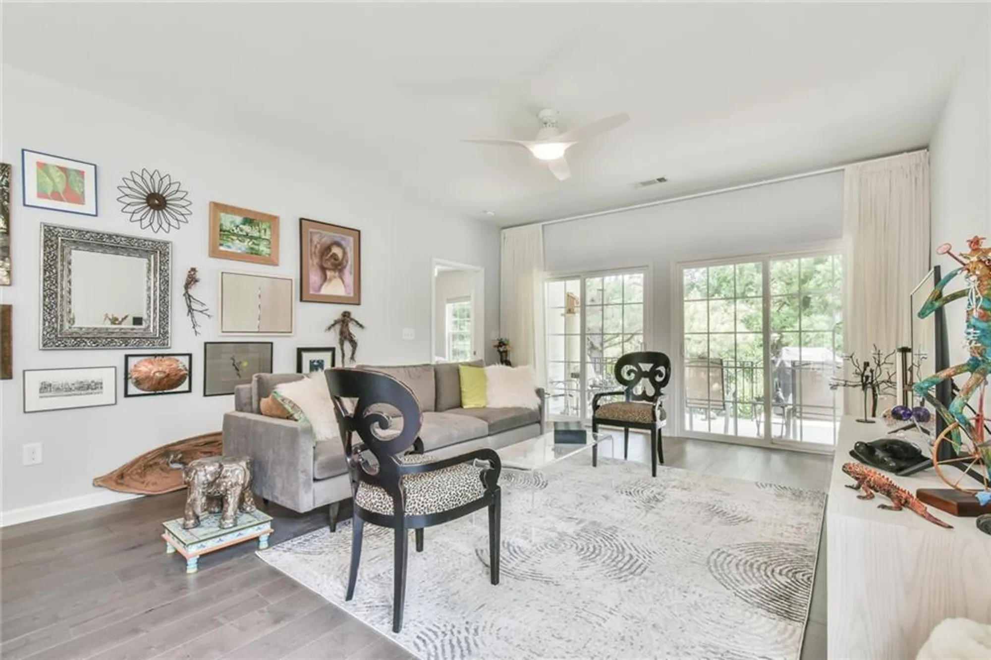 Property Slideshow image 13 of 30 | 6233 greenstone cir, Hoschton, GA, 30548