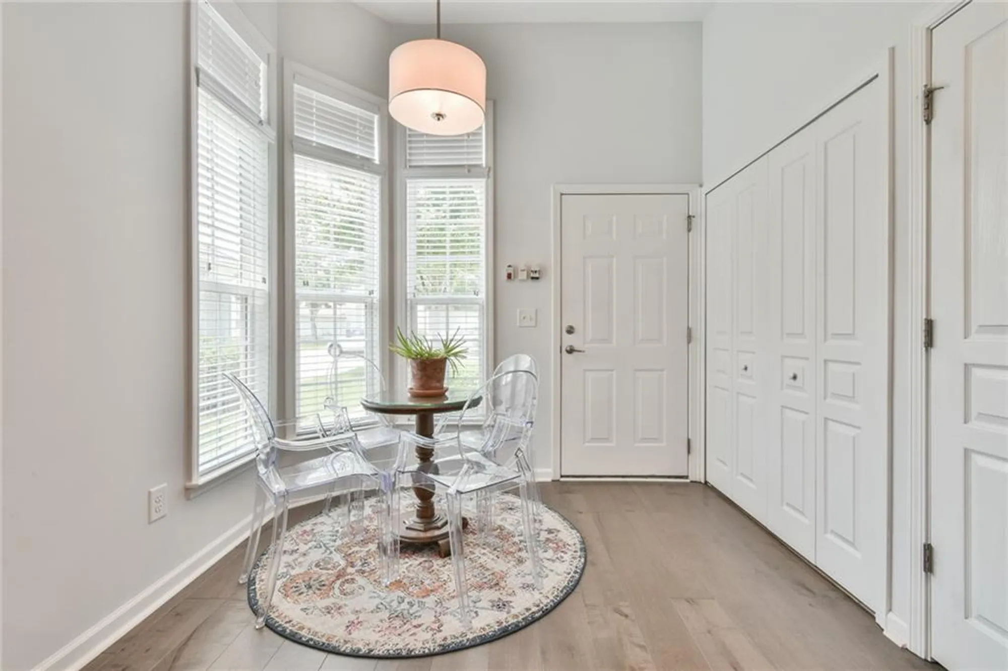 Property Slideshow image 9 of 30 | 6233 greenstone cir, Hoschton, GA, 30548