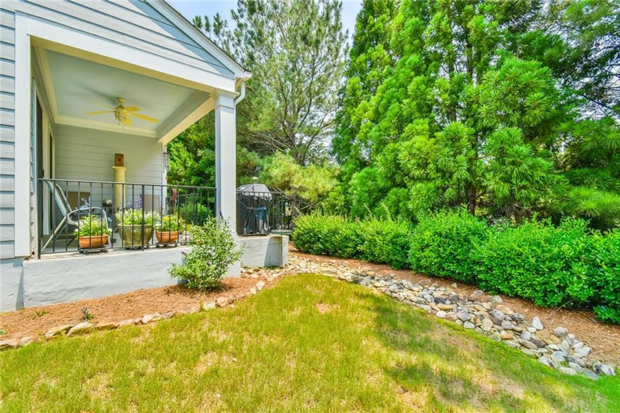 Property Slideshow image 28 of 30 | 6233 greenstone cir, Hoschton, GA, 30548