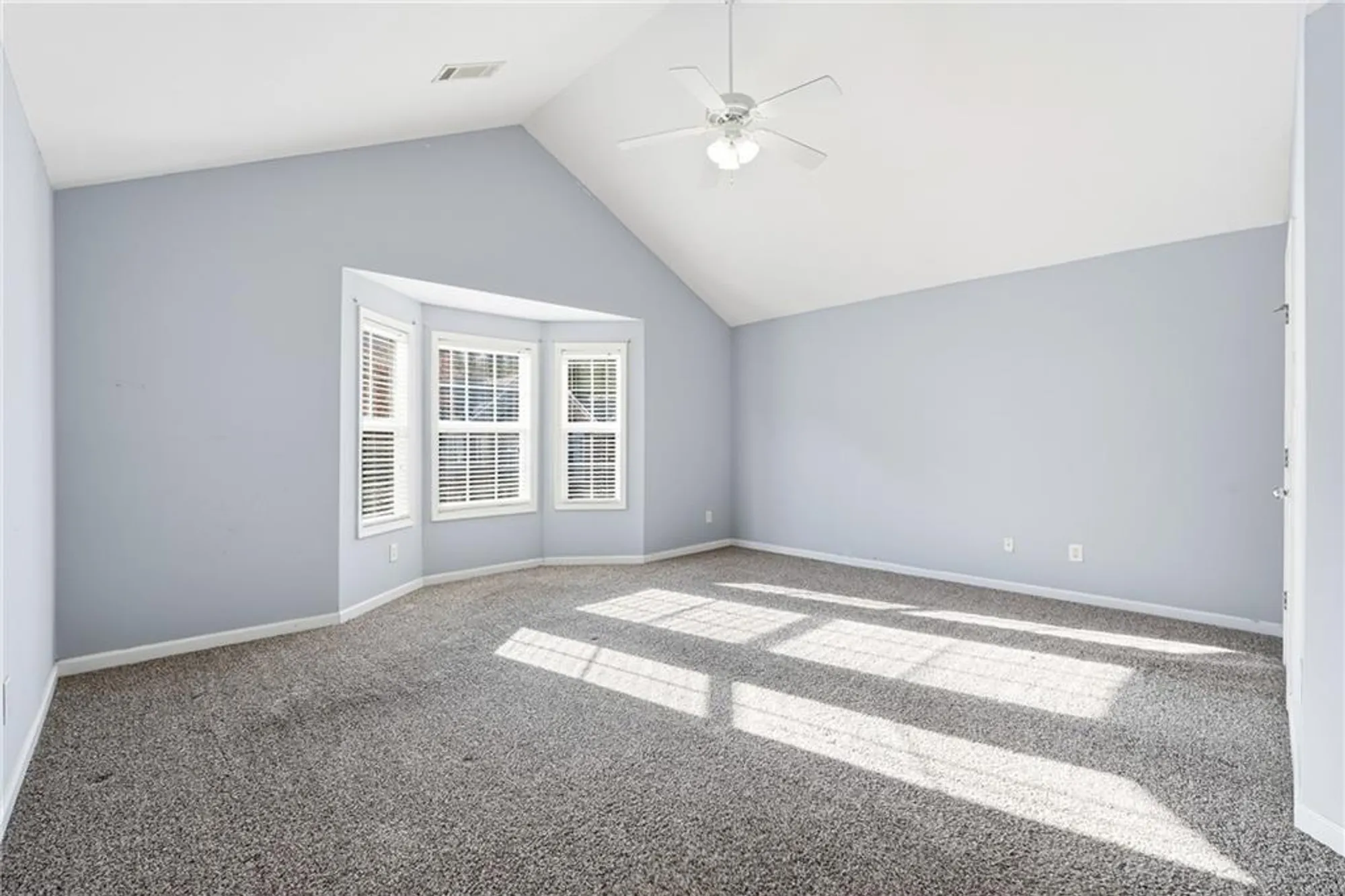 Property Slideshow image 18 of 38 | 384 creek manor way, Suwanee, GA, 30024