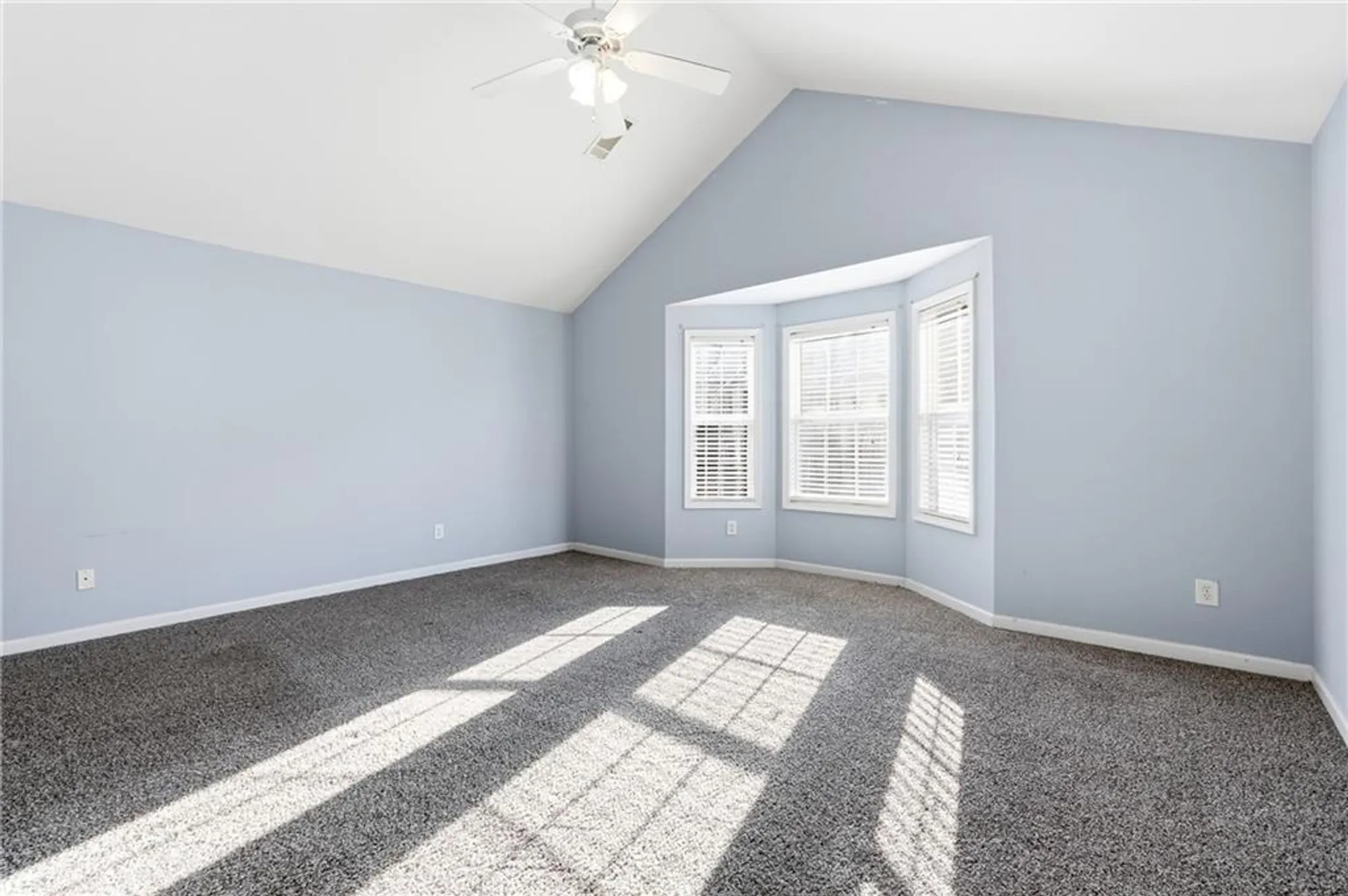 Property Slideshow image 20 of 38 | 384 creek manor way, Suwanee, GA, 30024