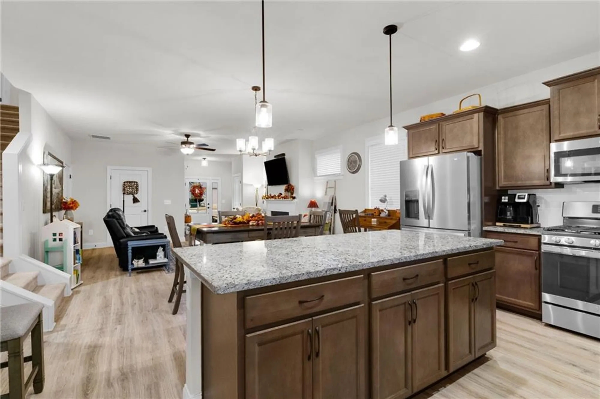 Property Slideshow image 9 of 56 | 109 grand cir, Jasper, GA, 30143