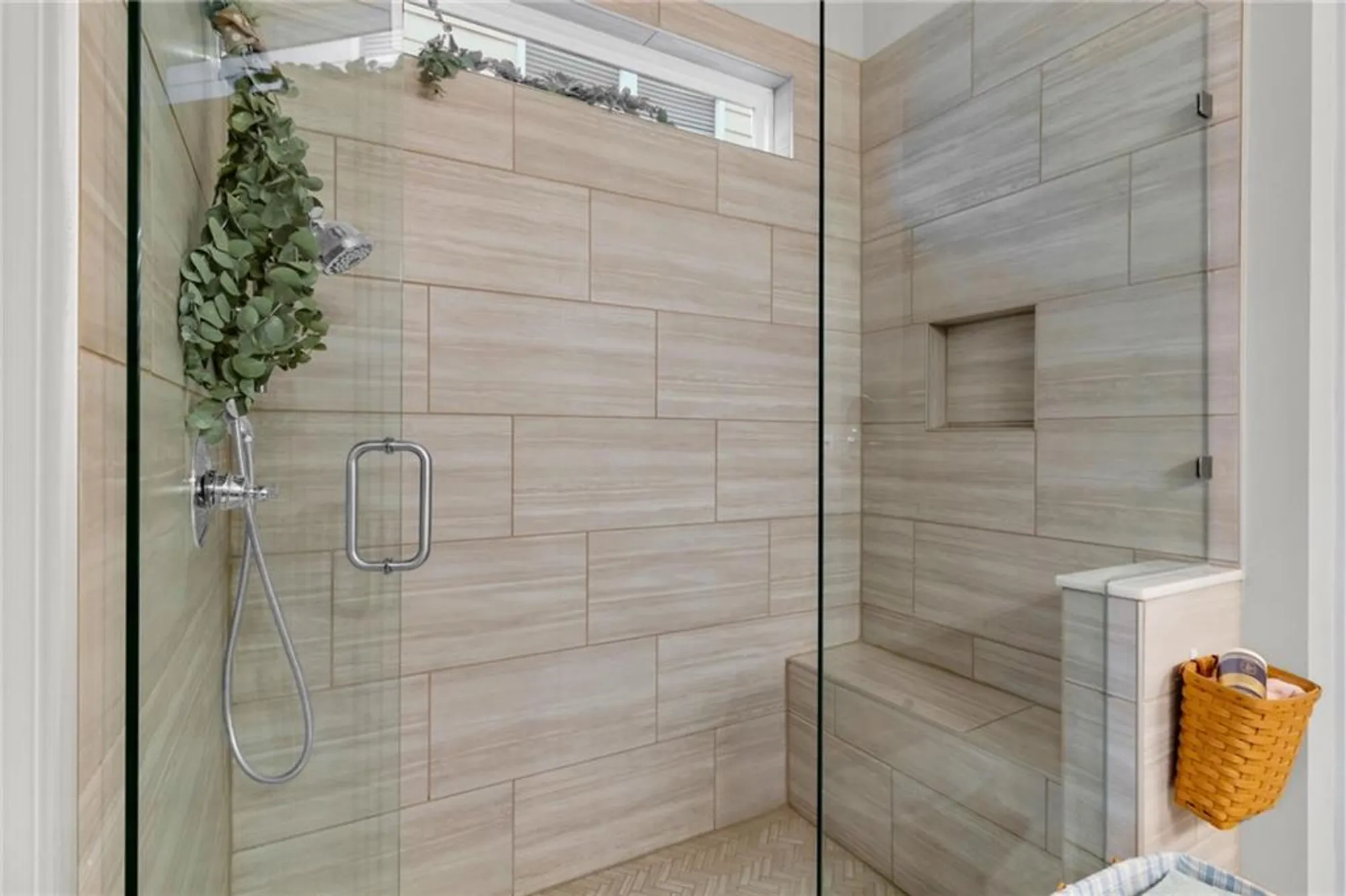 Property Slideshow image 25 of 56 | 109 grand cir, Jasper, GA, 30143