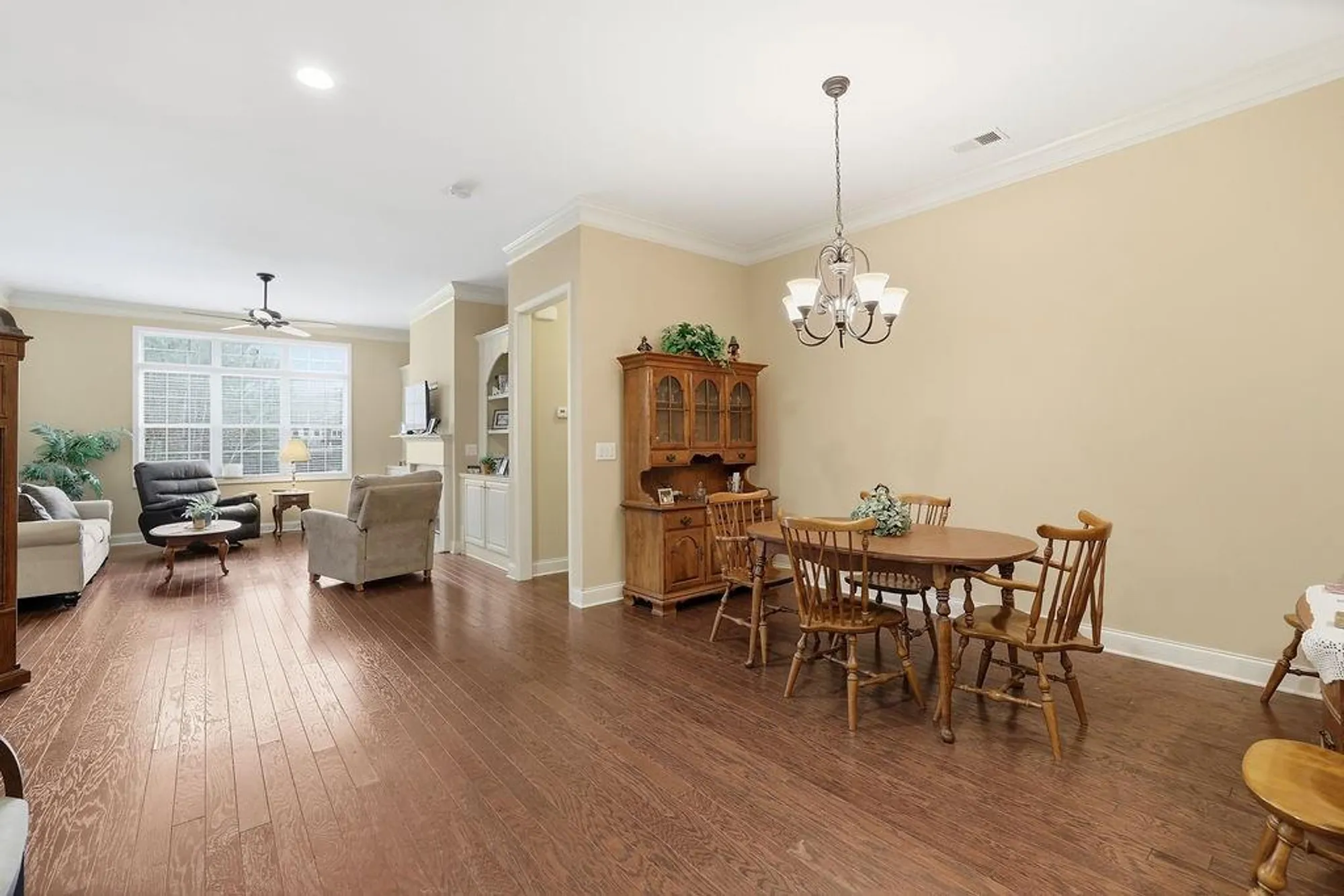 Property Slideshow image 14 of 35 | 238 orchards cir # 238, Woodstock, GA, 30188