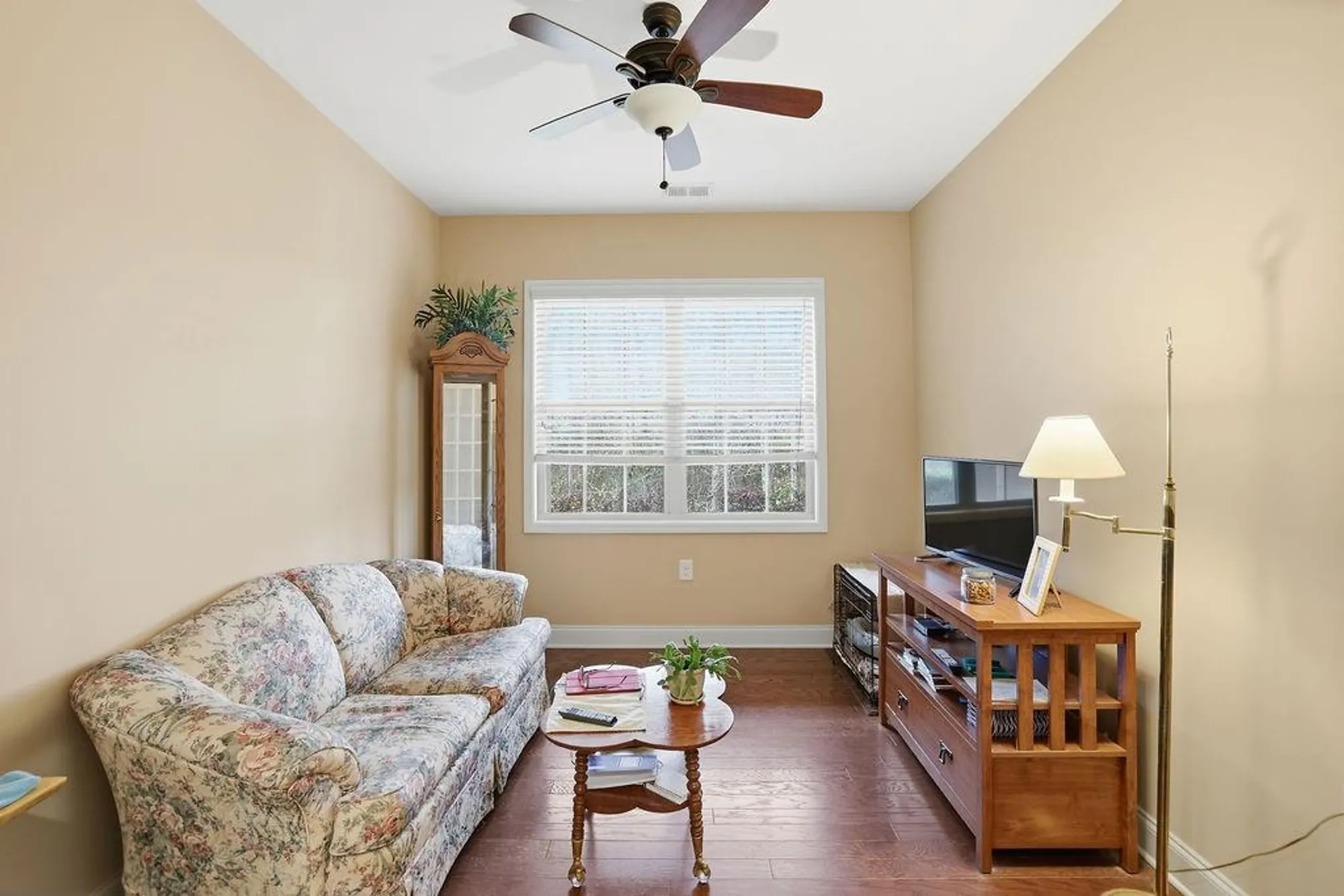 Property Slideshow image 15 of 35 | 238 orchards cir # 238, Woodstock, GA, 30188