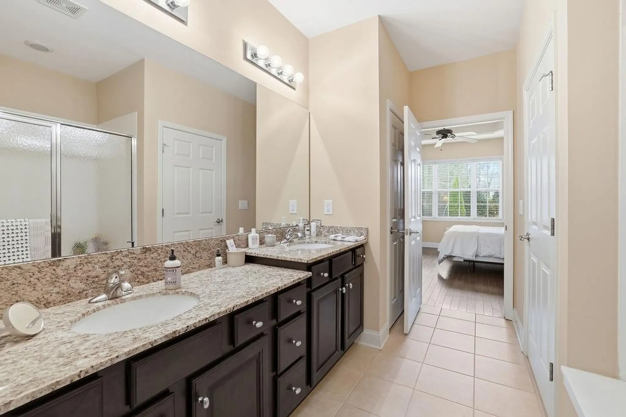 Property Slideshow image 26 of 35 | 238 orchards cir # 238, Woodstock, GA, 30188