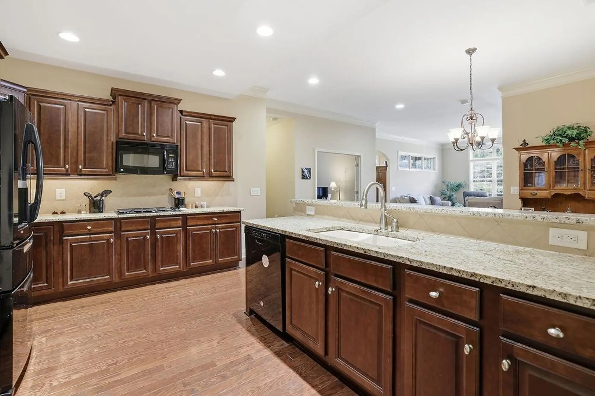 Property Slideshow image 18 of 35 | 238 orchards cir # 238, Woodstock, GA, 30188