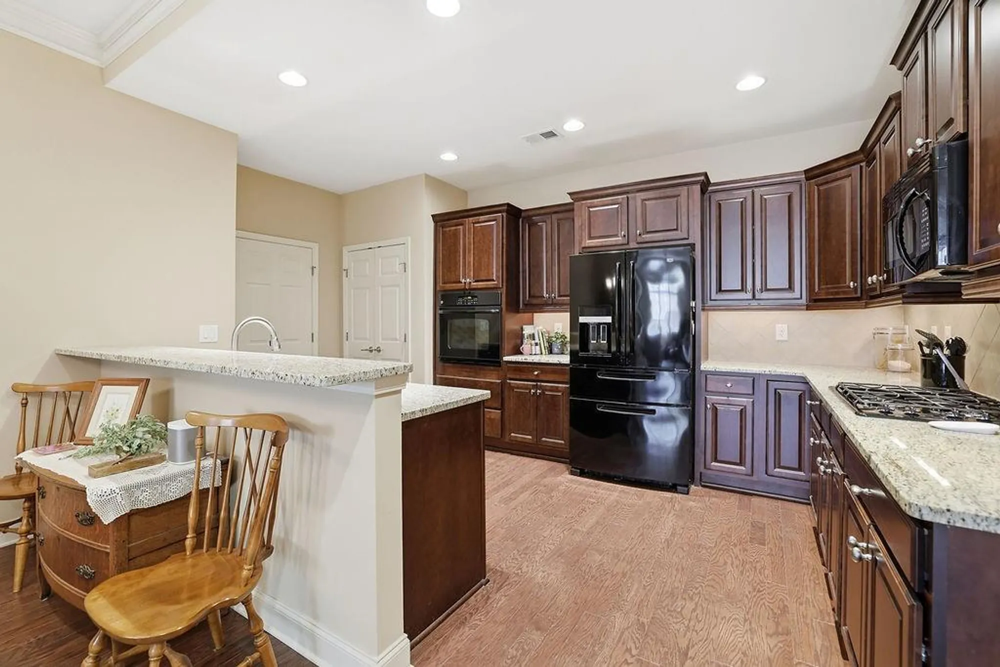 Property Slideshow image 21 of 35 | 238 orchards cir # 238, Woodstock, GA, 30188