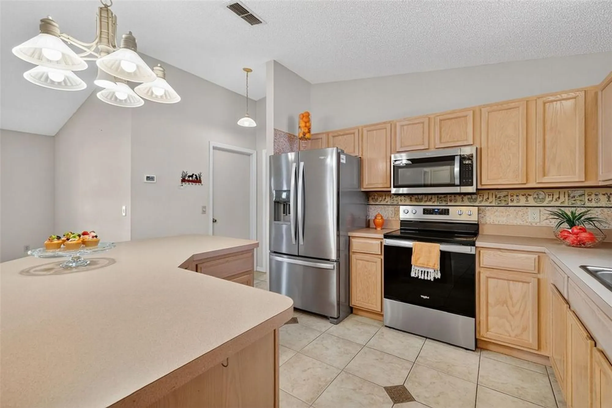 Property Slideshow image 12 of 32 | 1201 de la fuente ct, The Villages, FL, 32162