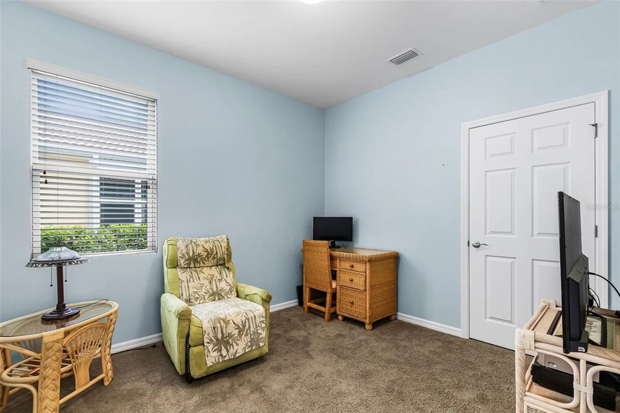 Property Slideshow image 11 of 28 | 2191 summersweet dr, Alva, FL, 33920