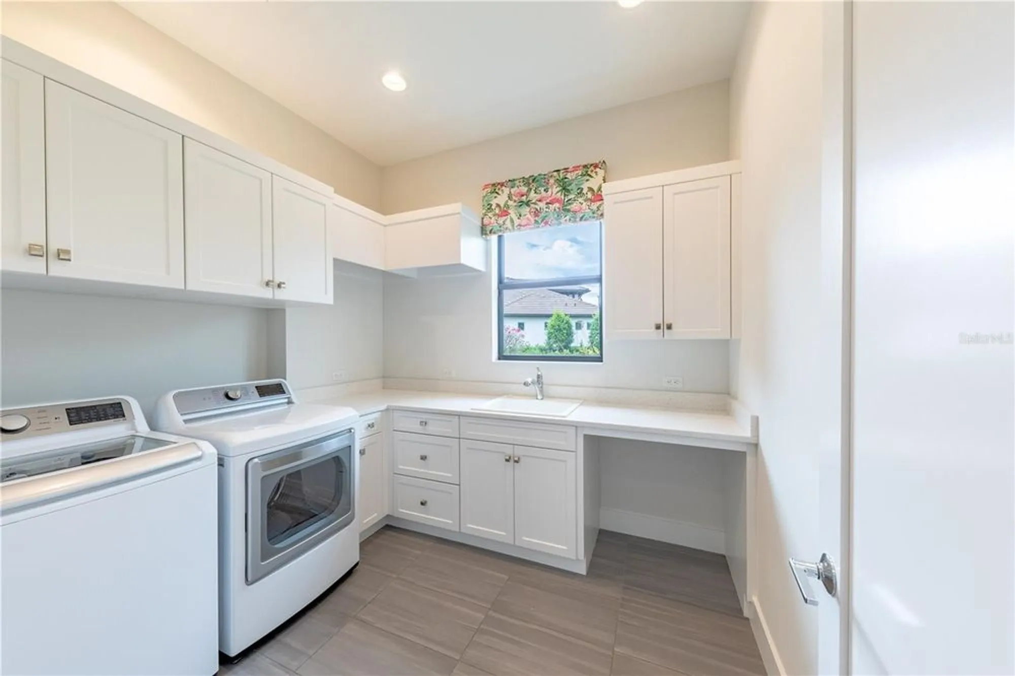 Property Slideshow image 41 of 63 | 5408 greenbrook dr, Sarasota, FL, 34238