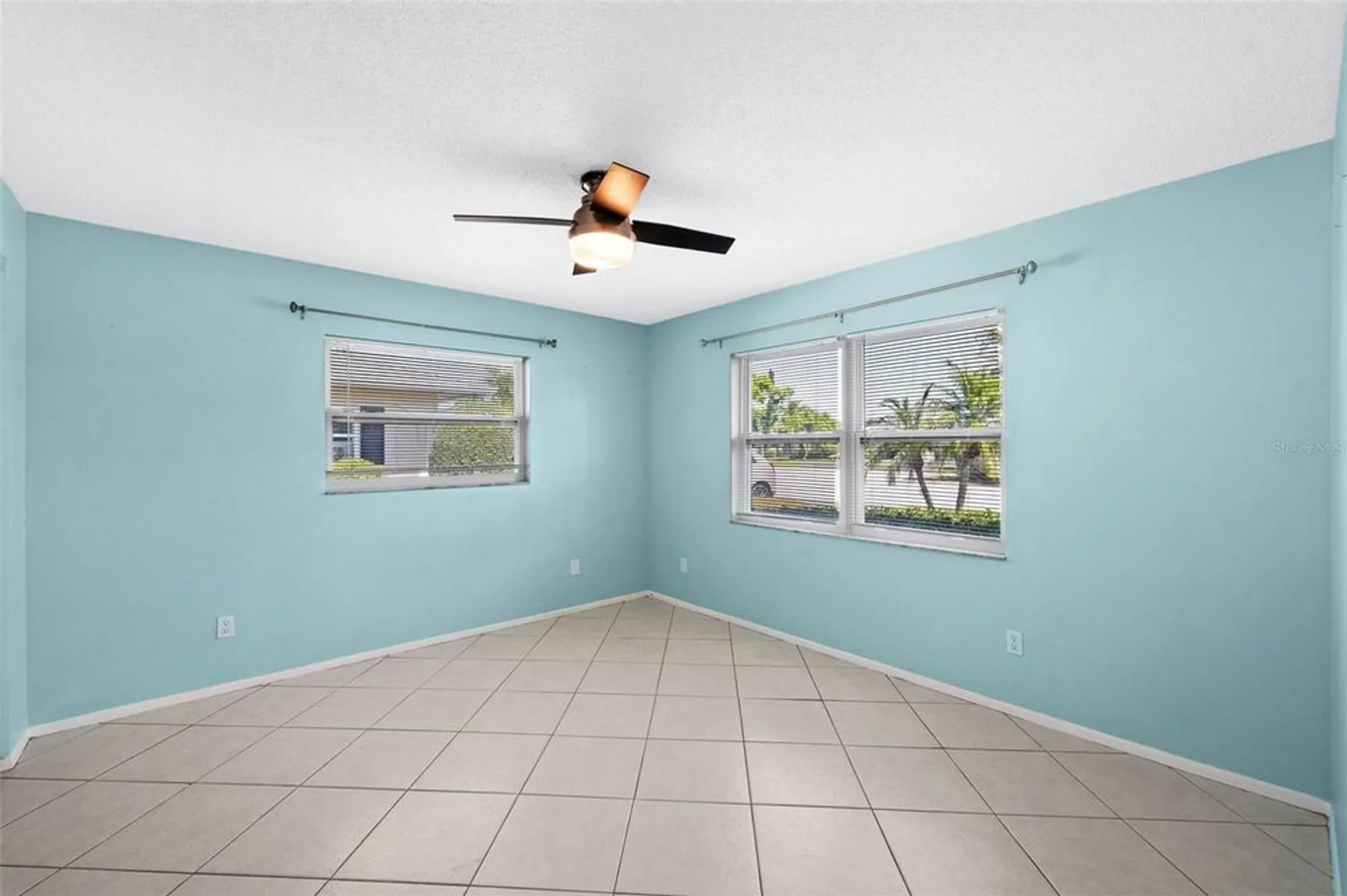 Property Slideshow image 34 of 70 | 7082 w country club dr n # 7082, Sarasota, FL, 34243